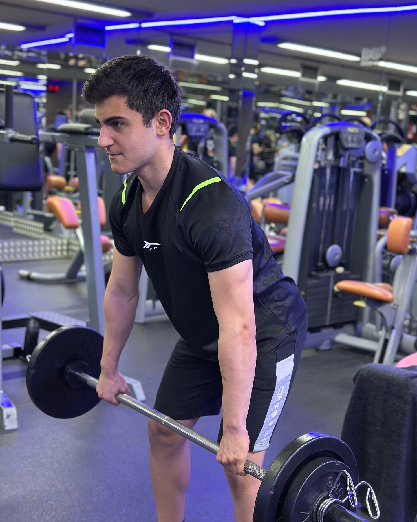 🔥 No es tracta només d’aixecar peses, es tracte d’aixecar-te a tu mateix!
✅ Cada repetició és un pas més cap als teus objectius.
🔸BODY GYM
www.bodygym.cat
#body #gym #bodygym #badalona #bg #bgbadalona #backexercise #exercise #routine #motivation #goals #achieveyourgoals #constancia #workout