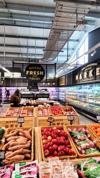 ILLUMINATE YOUR WORLD.
FOS Lighting and our ECOPOINT brand is your preferred supermarket lighting partner. Fresh Choice Sumner has just undergone and expansion and revamp in line with the new corporate identity. Ecopoint provided our OptaTrunk trunk lighting solution including our asymmetric optics for the aisles with associated OptaTube spotlights as well as a recessed version of the Vekta60/100 linear solution for the wine section. When your supermarket needs a refresh, or if you are looking at a greenfields project in the supermarket segment (regardless of scale) you should be talking to FOS Lighting.
#foslightinggroup #ecopoint #optatrunk #optatube #vekta #recessed #asymetricoptics #adaptiblelightingsolution