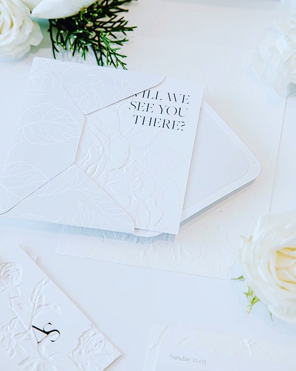 A cohesive, curated experience that goes far beyond traditional stationery delivering the vision of a contemporary Winter Wonderland in the Tropics.
-
Una experiencia curada que trasciende la papelerîa traditional e introduce la visión de un invierno blanco en el trópico.
...
Naples Wedding & Event Planner: @naplespartyplanner
Venue: @achotelnaples5thavenue
Photographer: @angelinaphotography239
Florist Designer: @laroseflb
Balloon Decor: @marcysballoondecor
Bride Attire: @somethingbridalswfl
Groom Attire: @thetuxxman
Paper Goods: @timeless.impress
-
#timelessimpress #bespokedesign #attentiontodetail #weddingstyle #engagedcouples #bridetobe #luxurywedding #destinationwedding #weddings #weddingday #naplesfloridaweddingdesigner #naplesdesigner #napleseventplanner #naplesweddingflorida #naplesflorida #naplesdestinationwedding #naplesfloridawedding #napleswedding #weddingplanner #destinationwedding #dreamteam