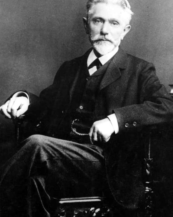August Bebel
BBKL I
Spalten 439-440
Autor: Friedrich Wilhelm Bautz
BEBEL, August, sozialdemokratischer Parteiführer, * 22.2. 1840 in Köln-Deutz als Sohn eines Unteroffiziers, † 13.8. 1913 in Passug (Kanton Graubünden).
https://www.bbkl.de/index.php/frontend/lexicon/lexicon/lexicon/52758