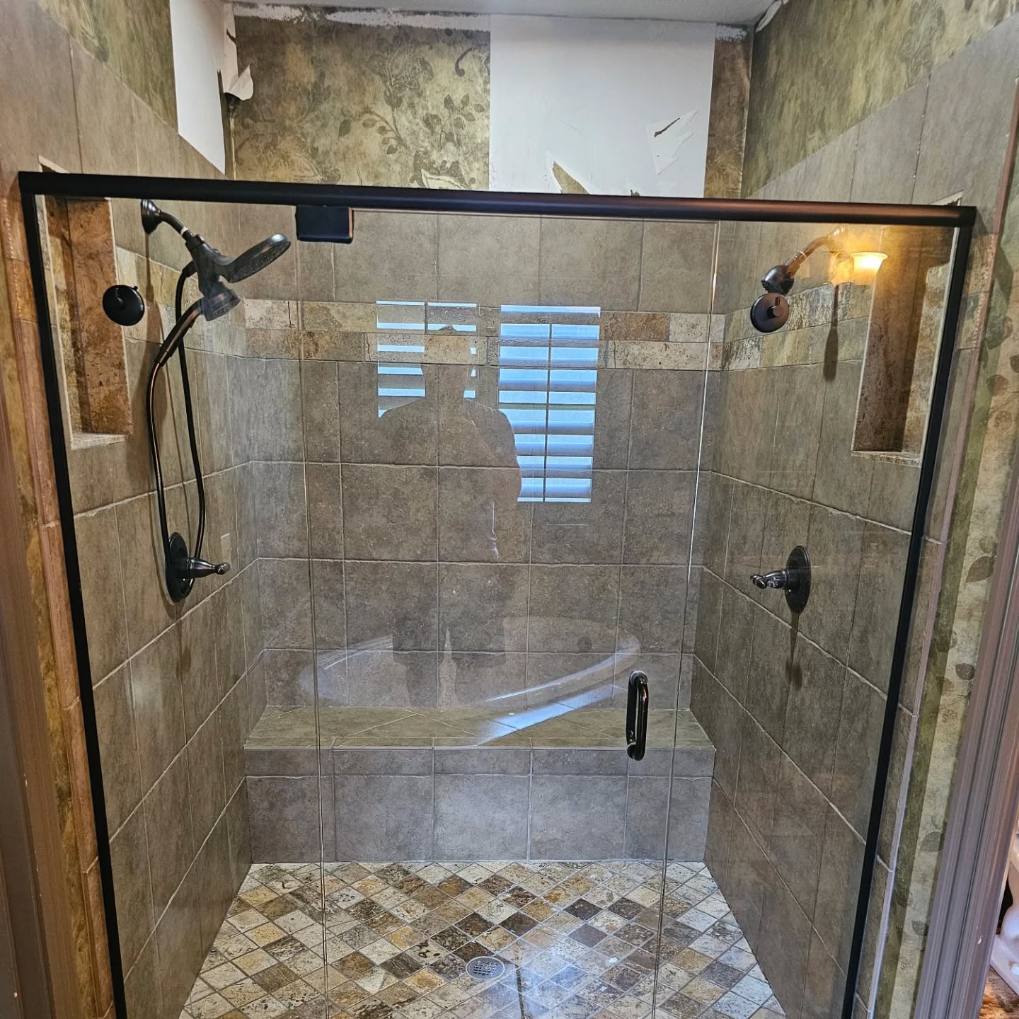 Part 1.....demo, move plumbing, add steamer, frame in infinity niche, run low voltage led lighting
.
.
.
.
#tiles #bathroom #remodel #custom #stayleyfarms #contractor #flawlessfloorskc #led #largeformattile #schluter #flooranddecor