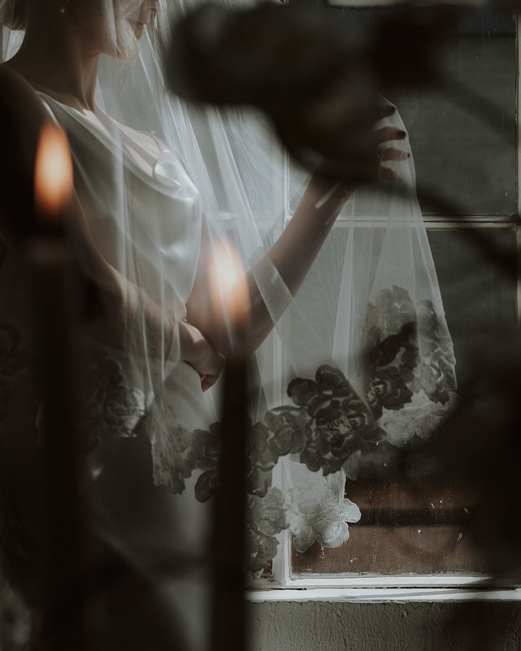 Can you tell that we have a thing for veils?
🤍
Photography @acrewoodcs
Design and planning @mildred_coevents
Creative direction @charlotterosalynco @janita.ohara
Videography @suddardcinematicmedia
Florals @prairierootsfloral
Cake @warriorcakes
Dress/Veil @revellebridal
Tux @muranosformalwear
Hair @hairby.kallie
Makeup @rachelreaybeauty
Invitations/menus @studio.lavender
Place cards @my.clay.wedding
Venue @w_h_e_r_e_h_o_u_s_e
Mildred & Co is a design-forward wedding planner based in Prince Edward County & Kingston, Ontario. We craft elevated, intentional celebrations rooted in thoughtful design, seamless logistics, and unforgettable atmosphere.
Planning | Design | Production
#kingstonwedding #pecwedding #ygklove #ygksmallbusiness #ontarioweddingplanner #pecweddingplanner #eventdesign #weddingplanner #princeedwardcountywedding #weddingdesign