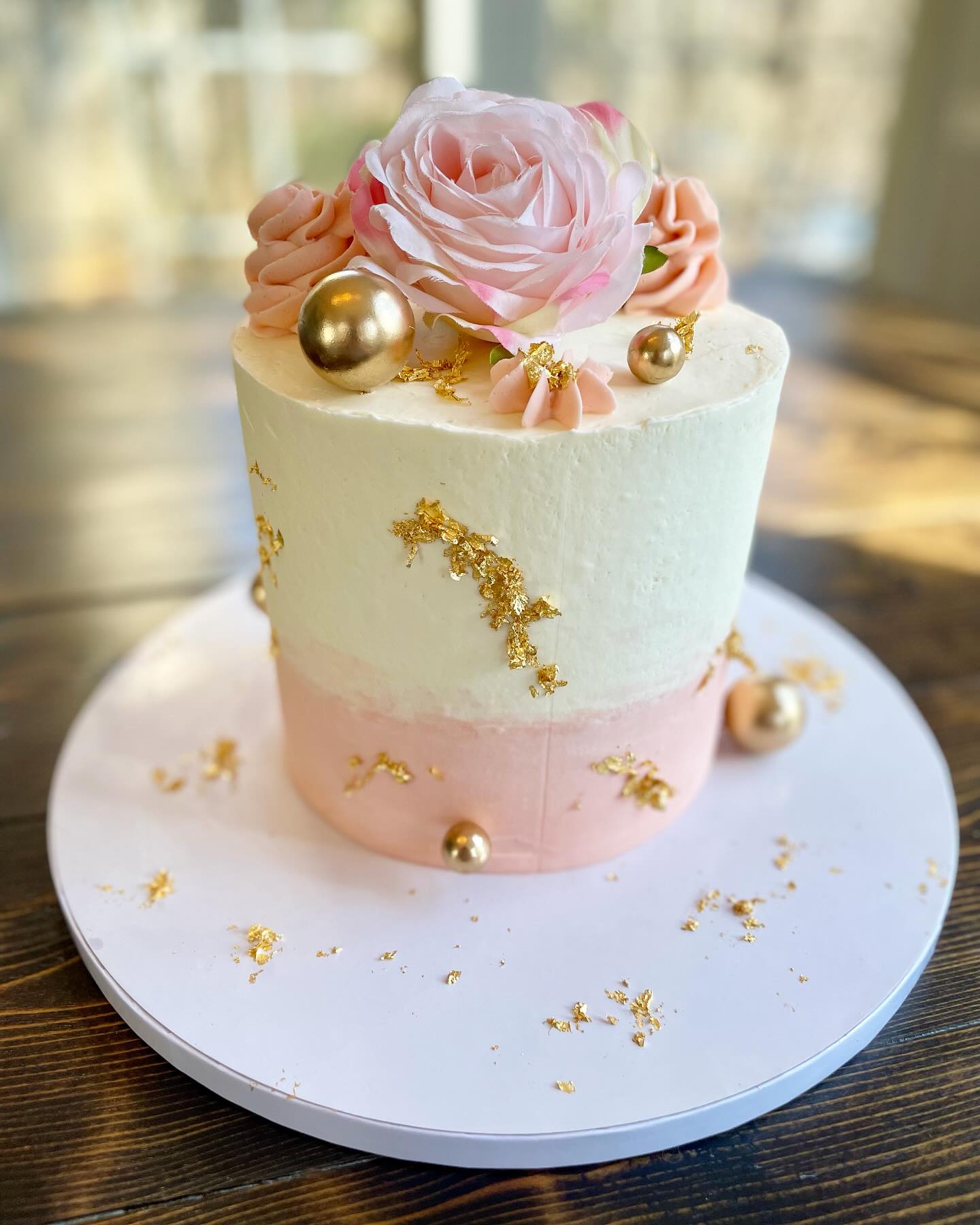 Special treats for a special milestone: I loved celebrating my SIL’s 40th and creating the cake and treats for her special occasion.
As pictured: 6” coconut layer cake, carrot cake cupcakes, and German chocolate cupcakes.