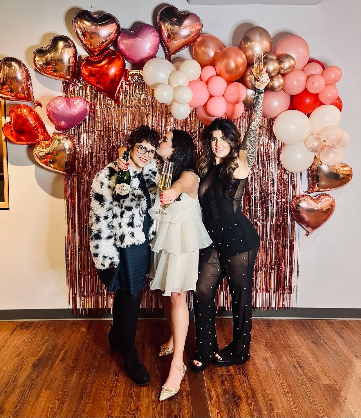 I am beyond grateful for my #Galetines @rosaliaavila_ @mother_hustler785 @bbsalon_lawrence
We threw the rockin-est party!!! #bossbitch#ladyboss#love