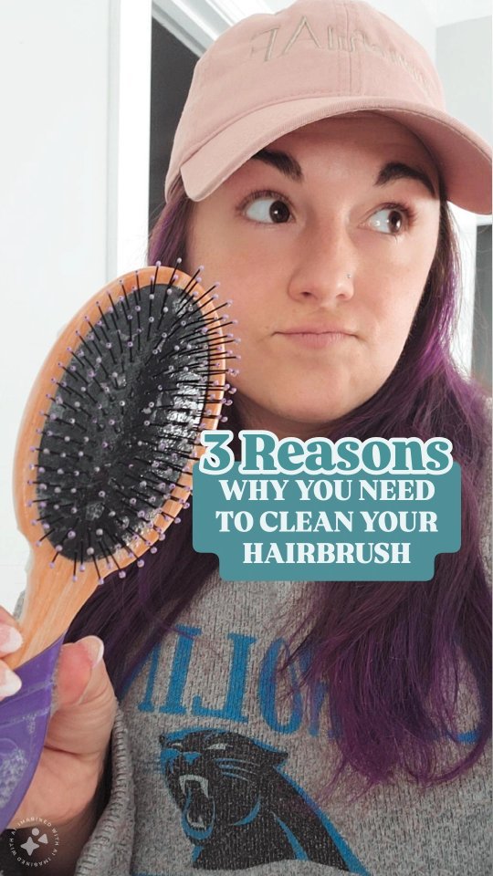 1️⃣ Removes buildup for healthier hair: Over time, hairbrushes collect hair, product residue, and dead skin cells. This buildup can transfer back to your hair, making it feel greasy or weighed down. Regular cleaning keeps your hair looking fresh and healthy.
•
2️⃣ Keeps your scalp happy and clean: A dirty brush can harbor bacteria, dust, and oils that irritate your scalp. Cleaning your brush regularly helps prevent dandruff and itchiness, promoting a healthy environment for hair growth.
•
3️⃣ Prevents bacteria and oil transfer: Brushes that aren’t cleaned can spread oils, dirt, and bacteria through your hair. This can lead to an oily, unclean feeling even after washing, and in some cases, it could cause breakouts along your hairline or scalp.
Do you clean your brush?