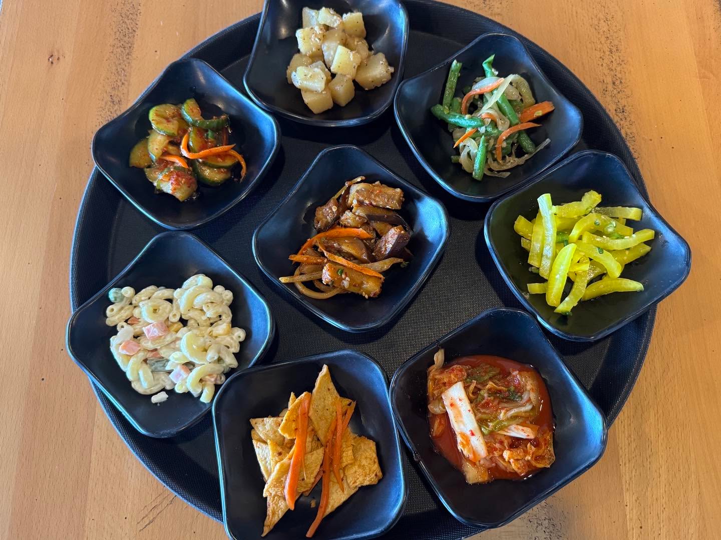 πΏβ¨ Check out today's banchans at Hansik Town! β¨πΏ We've got a delicious lineup:
π₯ Soy potatoes
π§ Garlic green beans
π₯ Pickled radish
π Stir-fried eggplants
π₯¬ Fresh kimchi
π₯ Cucumber kimchi
π³ Macaroni egg salad
π₯ Spicy fish cakes
All made fresh, healthy, and super flavorful! Weβre always experimenting with new banchan ideas to keep things exciting. Come taste the goodness with your meal today! ππ΄
#HansikTown #BanchanDelights #HealthyEats #KoreanFood #FreshAndYummy #KimchiLovers #SpicyAndDelicious #EatFresh #KoreanCuisine #Foodie #FoodGoals #LunchTime