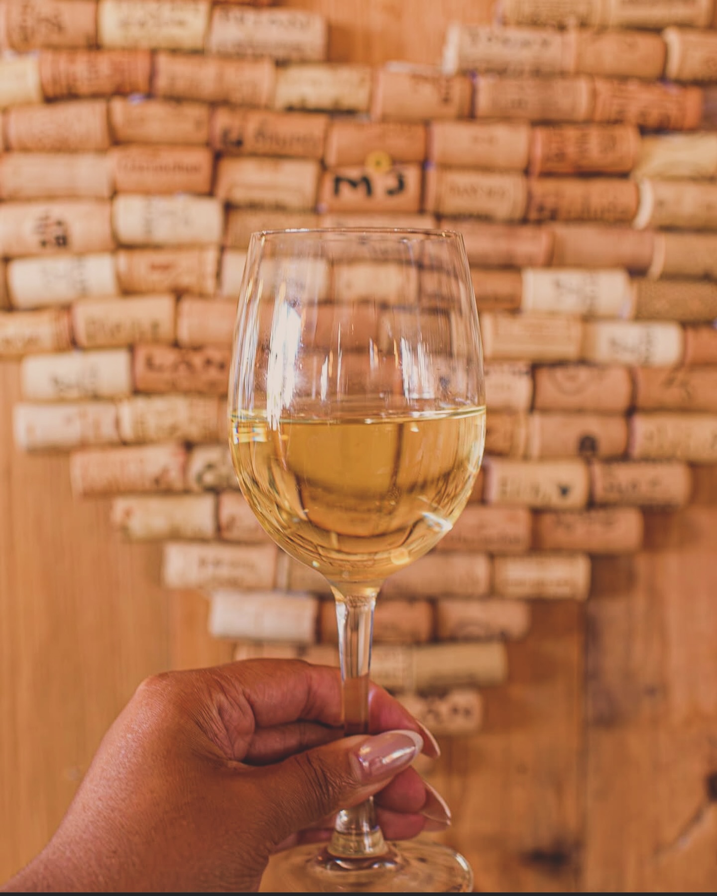 Reservationโs for Valentineโs Day are now open ! ๐๐
Get lost in each otherโs eyes and let us do the rest โฆ.
Live music (7-9pm) โฆ specialty cocktails โฆ & a special Valentineโs Day menu xoxo ๐#nycvalentinesday #nyceats #inwood #dinnerfortwo
Reserve your table via email @ monicajjones@icloud.com or DM ๐พ๐๐ฝ๐๐ปโโ๏ธ๐โโ๏ธ๐จ