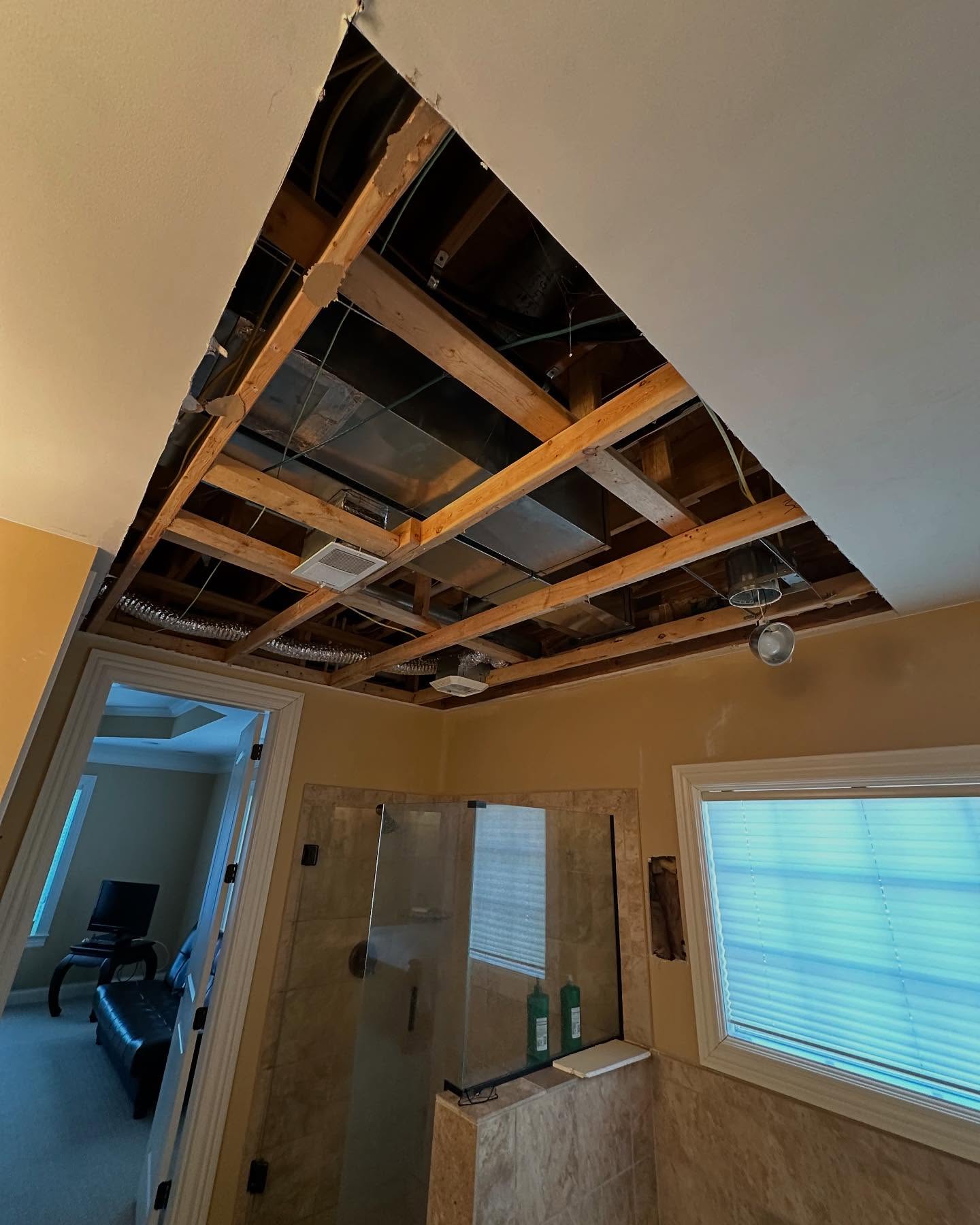 Seamless and swift ceiling repair for the bathroom ceiling. We matched paint perfectly 🧑🎨
📍Louisville, KY
We’re here to answer your questions. Feel free to call us or send us message online at www.alvaradosdrywallfinishing.com/contact
☎️ Call now to schedule an estimate 502-647–7709
#louisvilledrywall #lagrangeky #louisvilleky #alvaradosdrywall #shelbyvilleky #louisvilledrywallfinishing #simpsonvilleky #nortoncommonsky #jeffersoncountybuilders #louisvillecontractors #jeffersonvillein #kentuckydrywall #prospectkyrealestate #louisvillerealtors #louisvillerealestate #newconstructionlouisville #basementdrywall