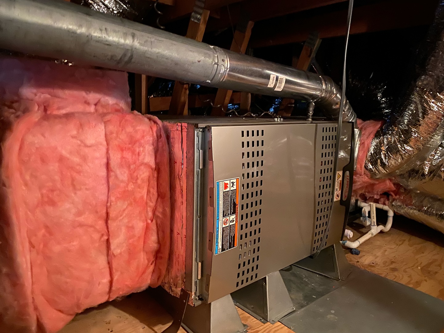 Lennox furnace was successfully repaired: gas valve, flame sensor and ignitor were replaced and heat was restored #hvac #hvactechnician #hvaccontractor #hvacrepair #furnace #lennox #furnacerepair #sanclemente #orangecounty #irvine