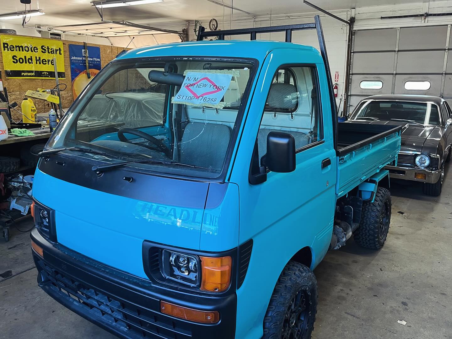 A Cool Ride with a Sleek Upgrade!
This Daihatsu Hijet, a kei mini-truck, just got a stylish update with a fresh window tint from Dynamic Auto Centre.
Sleek & Stylish Tint - Privacy, style, and protection, all in one.
This classic little truck now stands out even more! Ready to add some customization to your ride? We’ve got you covered.
Contact us today for all your tinting needs!
#DynamicAutoCentre #DaihatsuHijet #WindowTinting #KeiTruck #MicrovanStyle #AutoUpgrades #tintingexperts