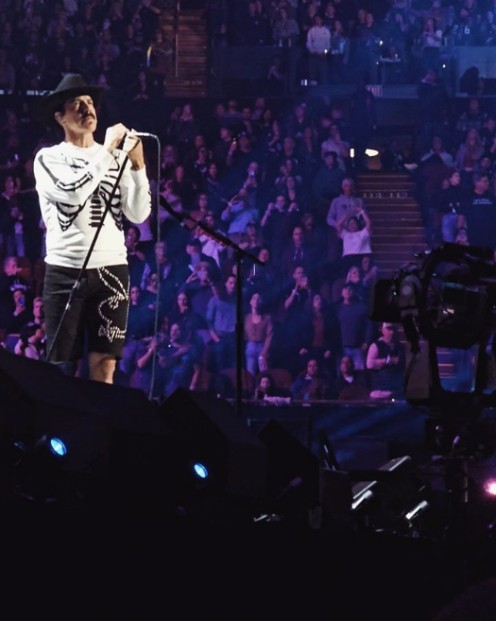 Some more moments from Fire Aid Concert. Our Arri SRH-360/Furio dolly, capturing every moment with Anthony Kiedis of the Red Hot Chili Peppers.
#fireaid #concert #live #broadcast #redhotchilipeppers #arri #sony #cameras #cameraoperator #broadcast #camerarig #ptz #griplife #gettheshot #canon #fuji #onlocation