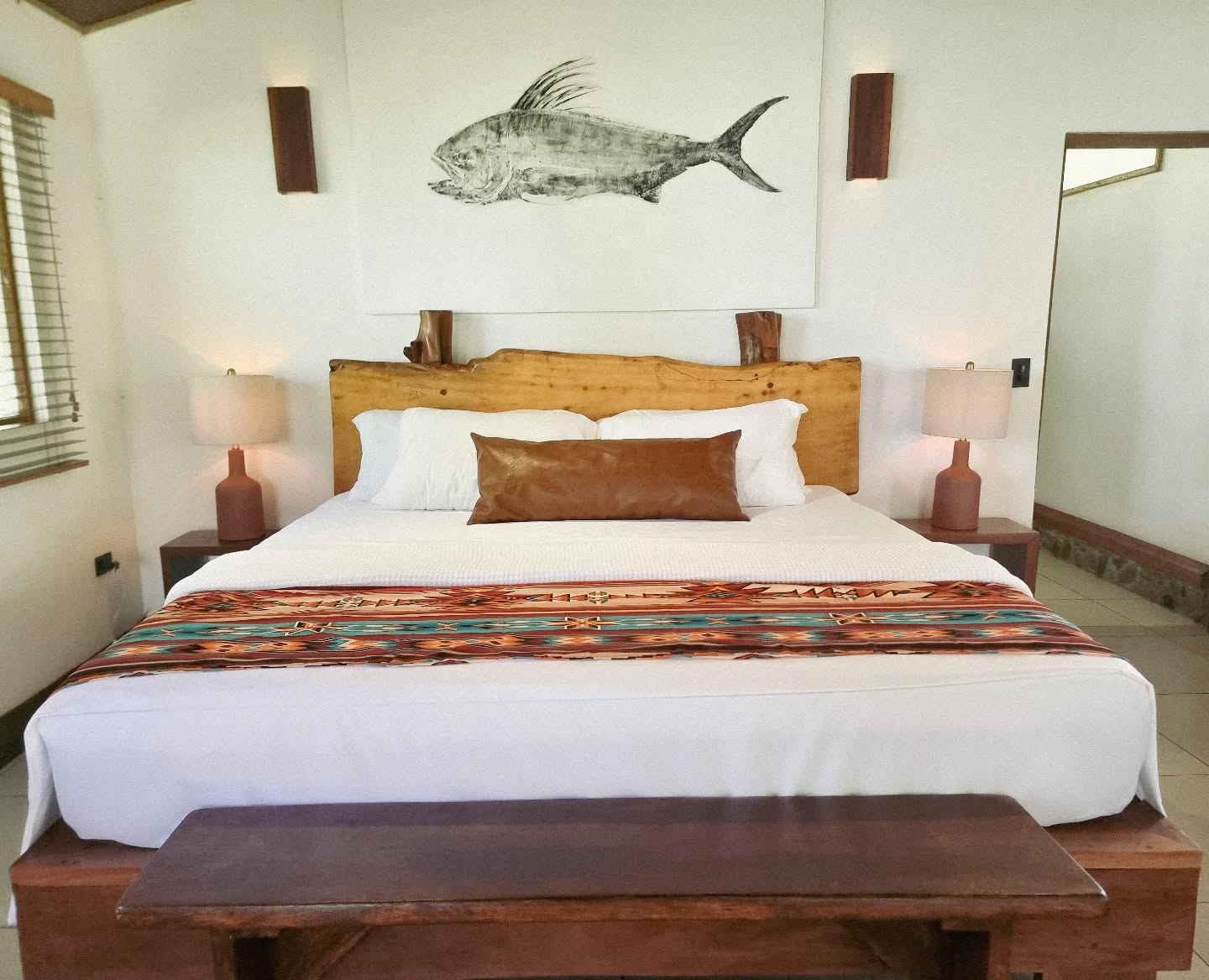 The Cucula Cabin with her glorious king bed 🛌
#ecolodge #costarica