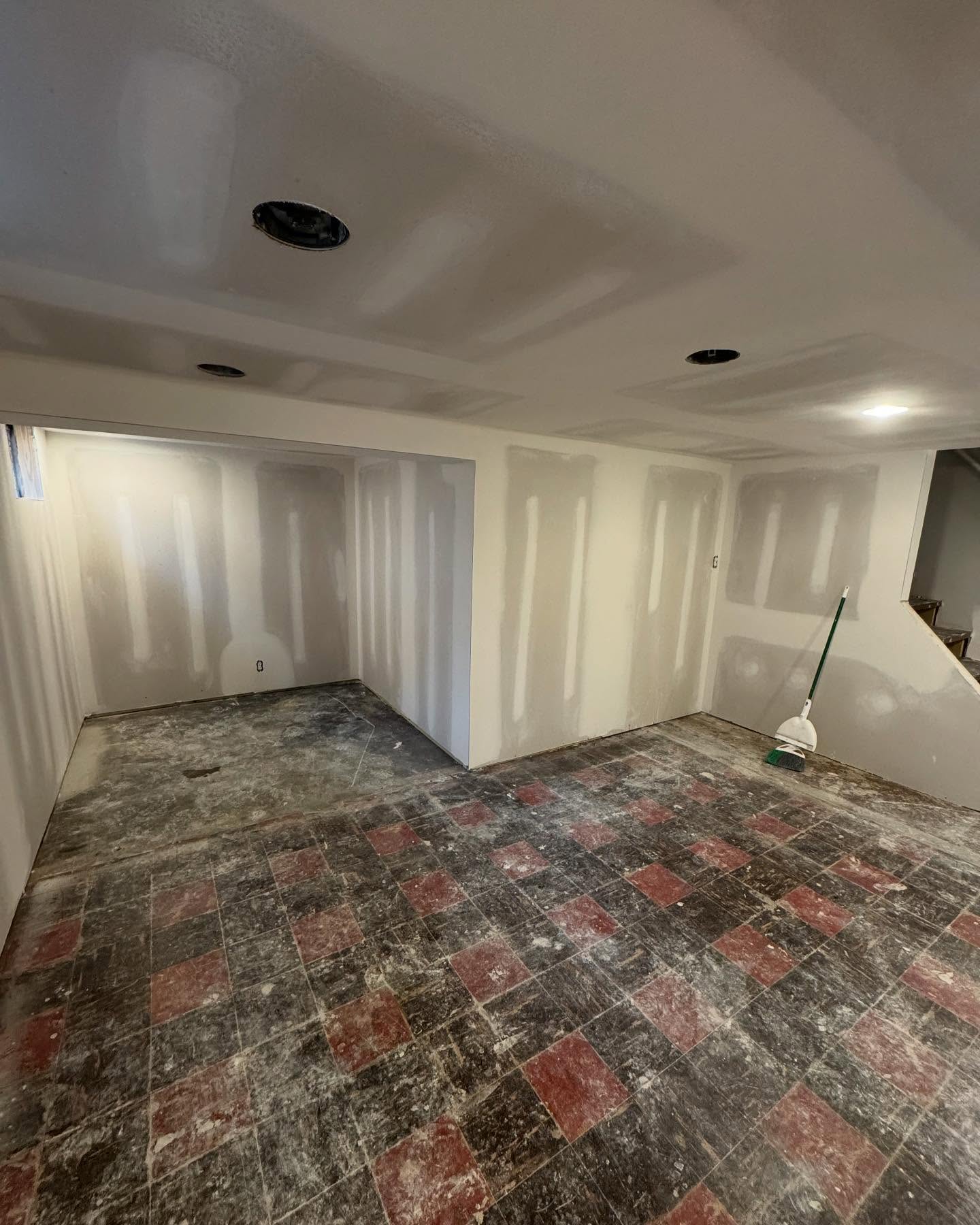 Wrapped up another basement project. Basements have been popping lately 🤯
📍St Matthews, KY
We’re here to answer your questions. Feel free to call us or send us message online at www.alvaradosdrywallfinishing.com/contact
☎️ Call now to schedule an estimate 502-647–7709
#louisvilledrywall #lagrangeky #louisvilleky #alvaradosdrywall #shelbyvilleky #louisvilledrywallfinishing #simpsonvilleky #nortoncommonsky #jeffersoncountybuilders #louisvillecontractors #jeffersonvillein #kentuckydrywall #prospectkyrealestate #louisvillerealtors #louisvillerealestate #newconstructionlouisville #basementdrywall
