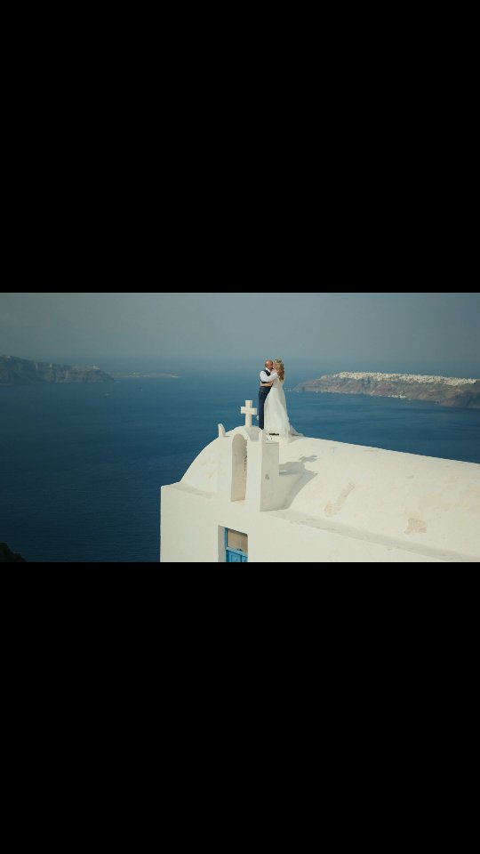 Two beautiful people one incredible Island one wedding.