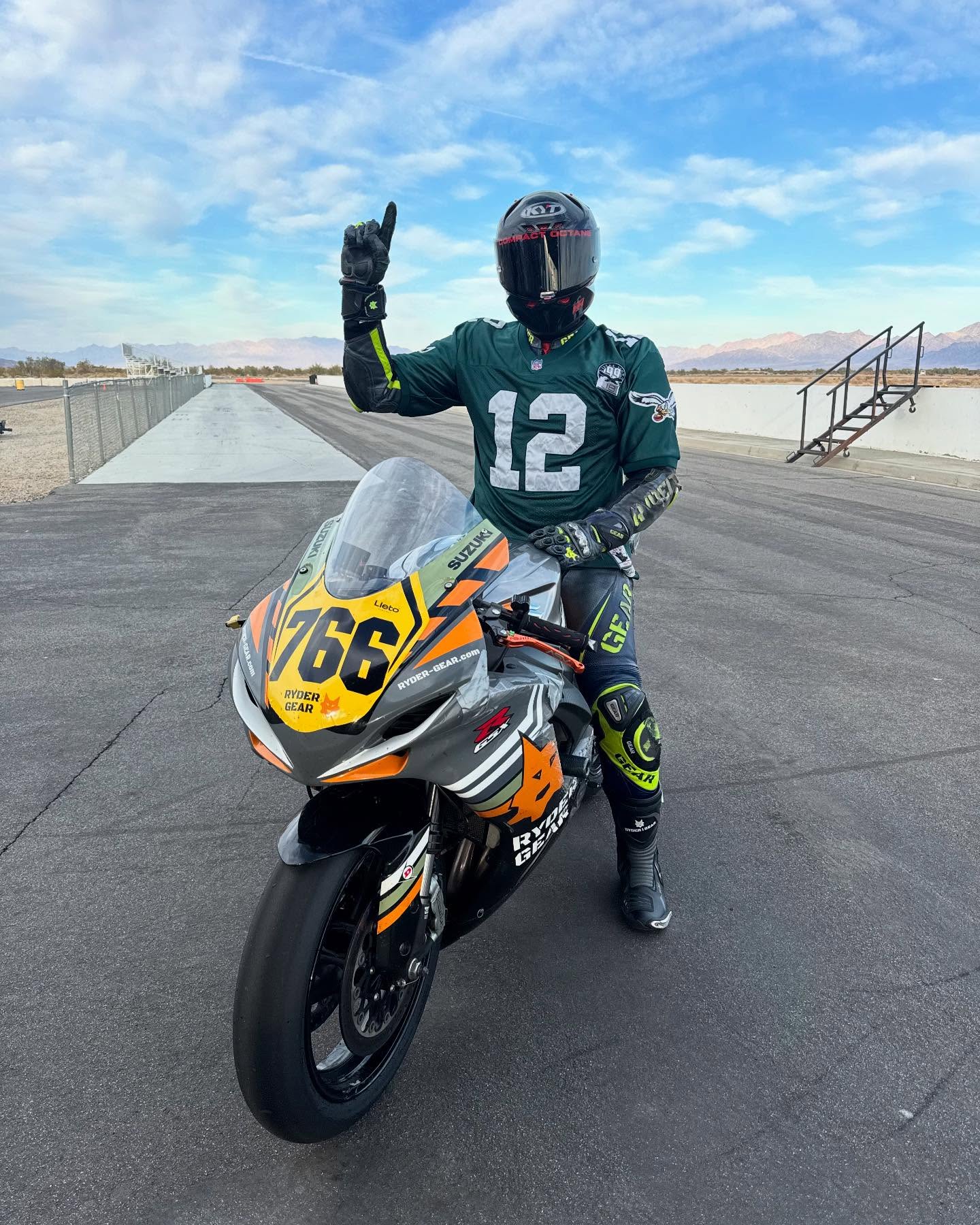 Eagles 🦅 blocking the Chiefs be like… 🏍️💨 @cvmaracing @jp43training @philadelphiaeagles