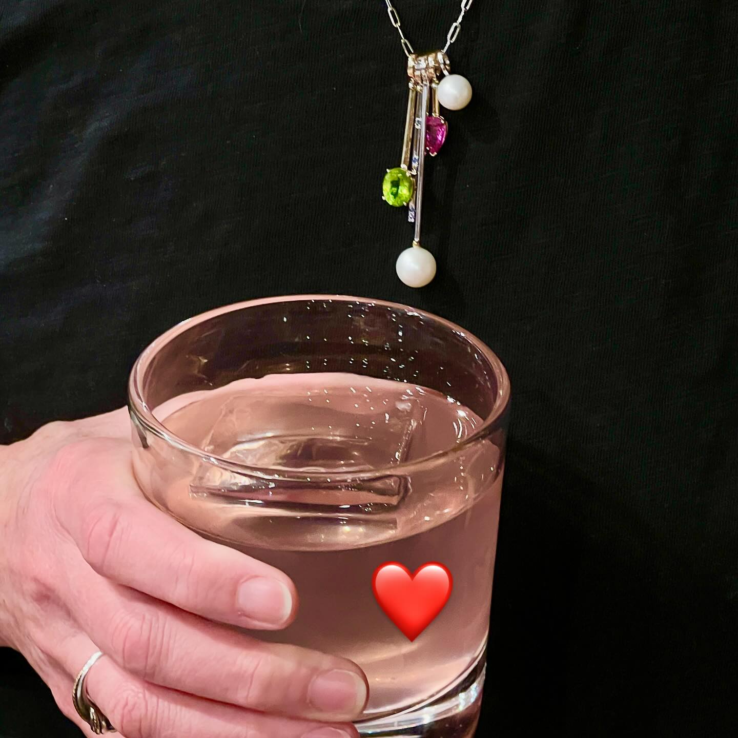 Happy Valentines Day, Jane! #UpgradeYourDrink
.
Buy🧊local: @sidecaralcoholfree @bostonsbottle @fellsmarket WickedClearIce.com
.
.
.
.#clearice #clearicecubes #iceporn #craftcocktails #bostonclearice #bostoncatering #cheersboston #drinkstagram #drinkstafam #bostoncocktails #bostonbars #bostonfoodies #bostonrestaurants #boozyboston #wellesley #newton #needham #westonma #wayland #westwoodma @jane.w.snyder