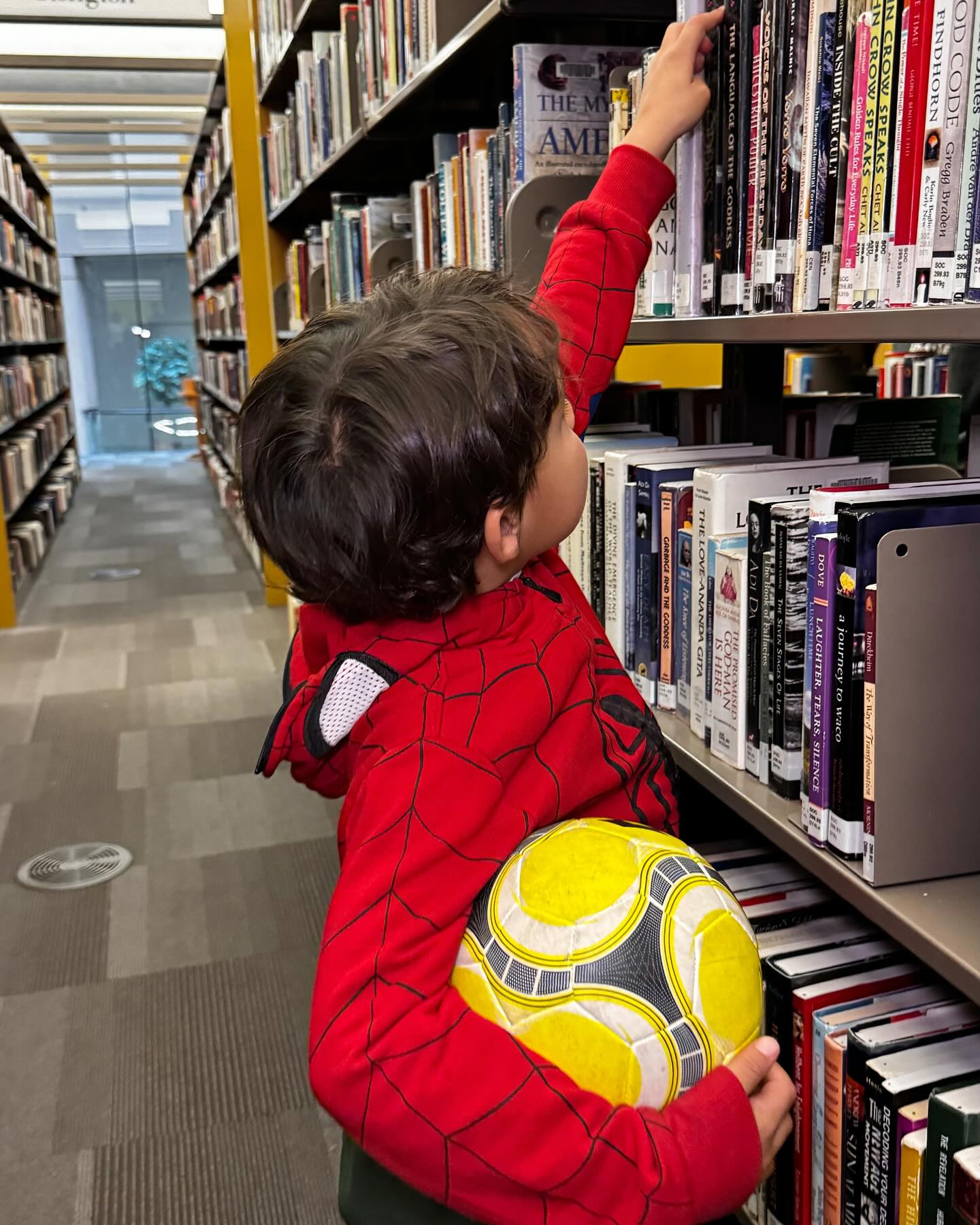 📚✨ Look who’s excited to pull Max & Marty’s Space Adventure from the shelf!
Every time we receive an order, Caiden lights up with joy—and so do we! 🚀❤️
We love spending time at the library, exploring the endless world of stories. Reading is so important for young minds—and all minds, really!
Your support means the world to us as we share this story inspired by my sweet boy’s love for adventure, friendship, and space.
Get your copy on Amazon and Kindle now! Thank you for being part of our journey! 🌟
#MaxAndMarty #ChildrensBooks #SupportLocalAuthors #AdventureAwaits #FamilyLove #ReadingIsFundamental