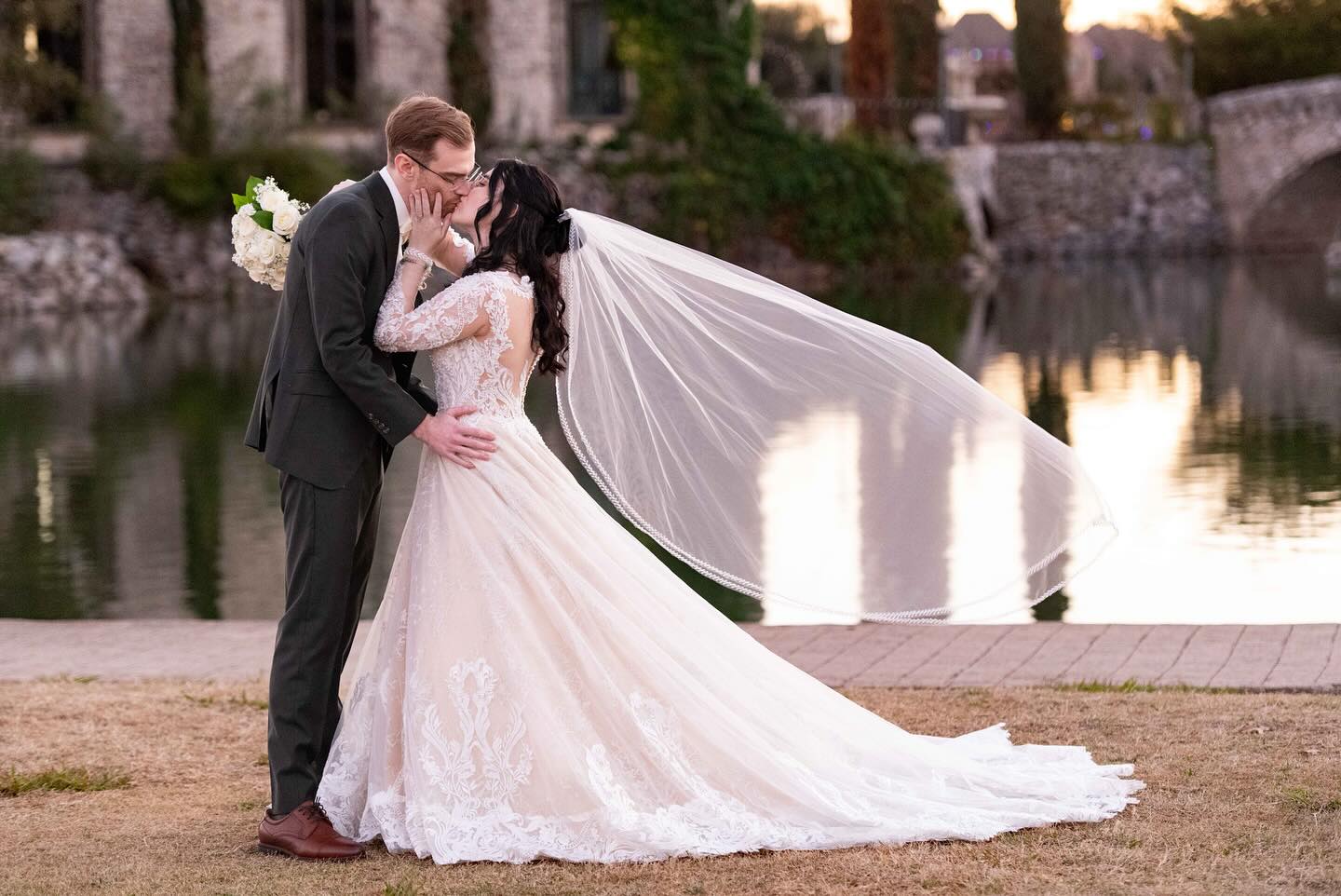 Congratulations Elizabeth and Christian. I wish you the best! Thank you for including me in your wedding day. #adriaticavillage ##FortWorthwedding
#dallasweddingphotographer
#mckinneyweddingphotographer
#friscoweddingphotographer
#adriaticaweddingphotographer
#texasweddingphotographer #weddingsmckinney @weddingsmckinney