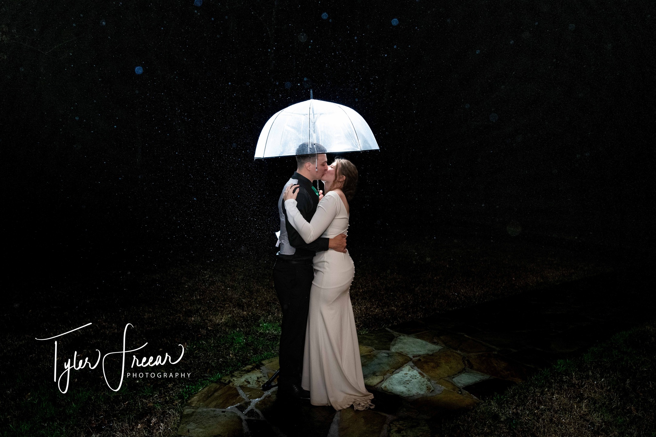 Had the pleasure of shooting Samantha and Locan's wedding last night at a new venue for me in Tyler, TX. Kalico Creek is stunning! #FortWorthwedding
#dallasweddingphotographer
#mckinneyweddingphotographer
#friscoweddingphotographer
#adriaticaweddingphotographer
#texasweddingphotographer #dallasweddingphotographer #tylerweddingphotographer #tylertexasweddingphotography