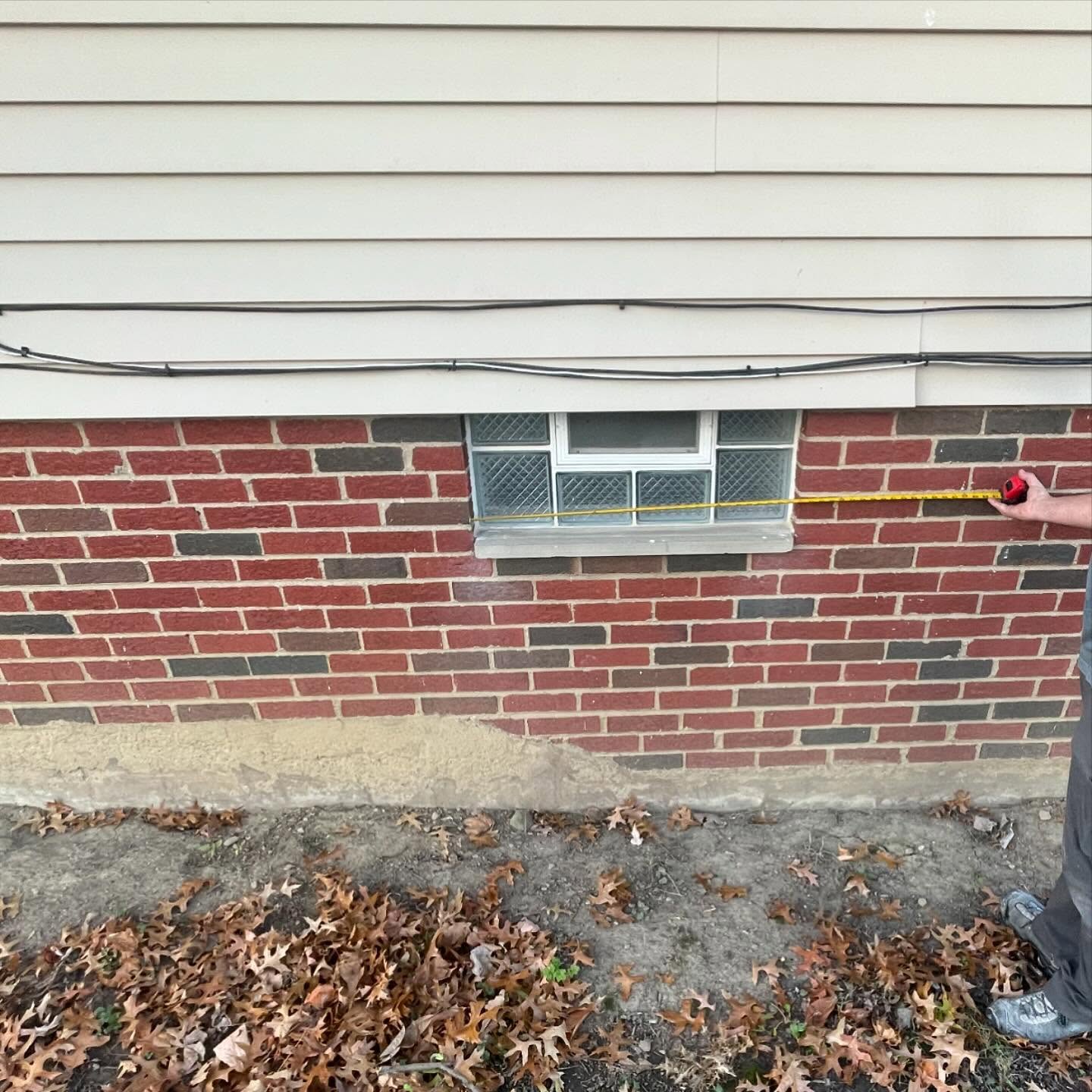 Are your current windows in need of an update?
We can help you with that.
Give us a call to schedule a free estimate.