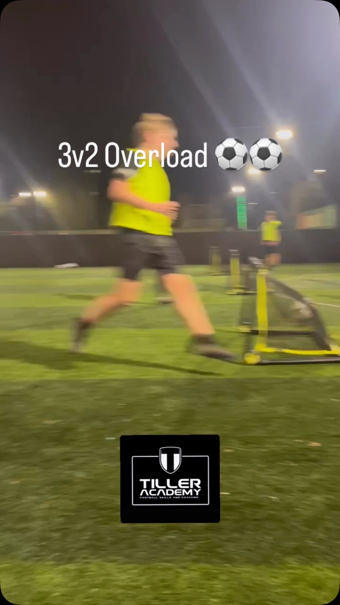 Another top session from the NPL team 👏🏻👏🏻
3v2 overload, combining & Creating goal scoring opportunities 👌🏻⚽️⚽️⚽️⚽️
#footballfinishing
#youthdevelopment
#teamtraining
#footballcoaching
#121footballcoaching
#footballcoaching
#kingston
#tolworth
#surrey
#epsom