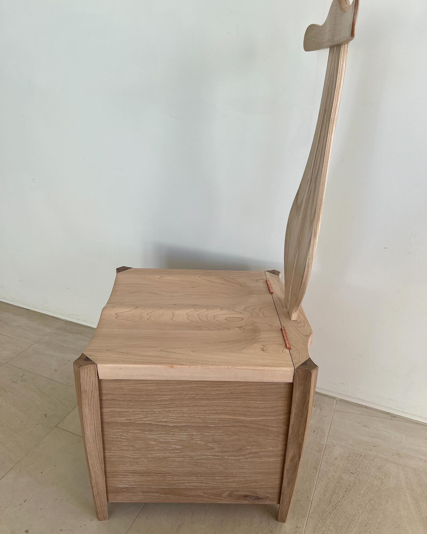 Another unusual Bespoke piece. Designed as a Bedroom Chair with a large box to stuff full of ‘not quite ready for the laundry’ clothes. Inspired by Danish classics, Steam-bent Ash, Maple, Oak. Fluted legs.
#steambent #ash #furniture #woodworkingessex #design #bespokefurniture #bespokejoinery
#bespokejoinery #woodworkingessex #handmade
@woodalldesigns
woodalldesigns.com