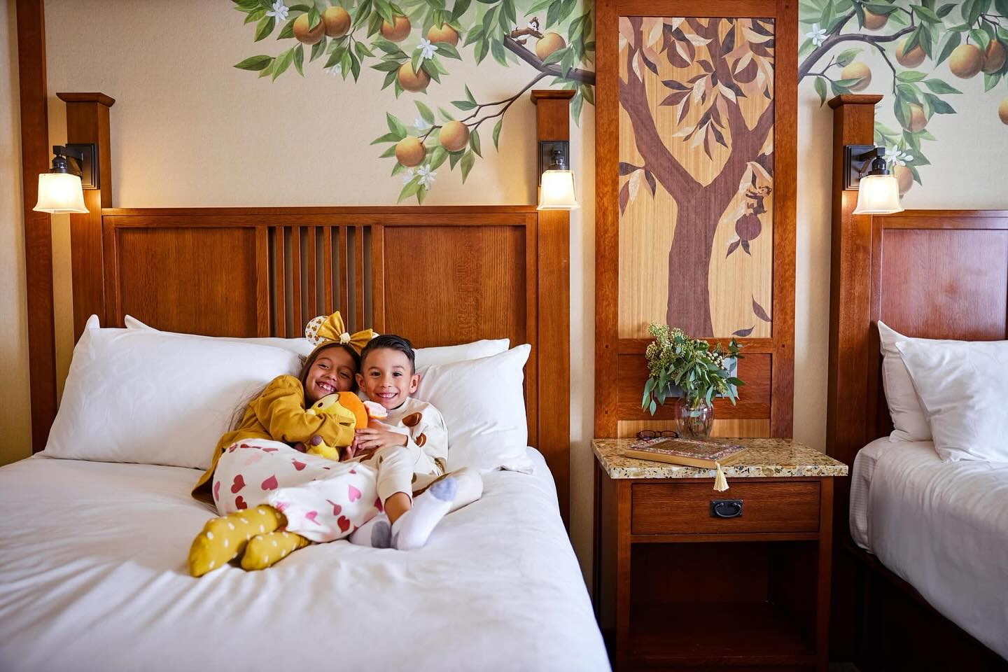 This spring, enjoy savings up to 20% off select rooms at Disneyland Resort hotels from March 23 to May 15, 2025! 🏰✨