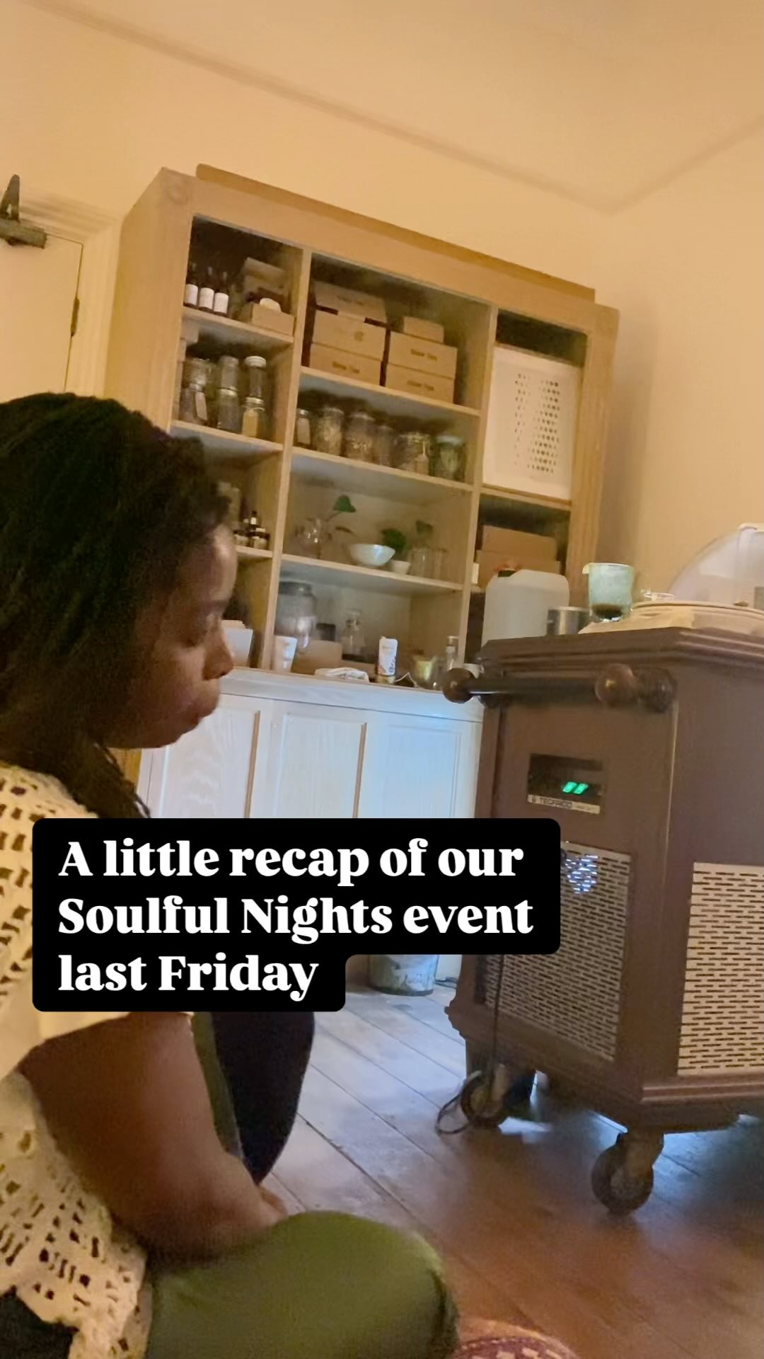 ✨Community Connection✨
One of my favorite parts about creating events is the connections and community that is created. 🌱
This is a snapshot of our monthly Soulful Night open mic event at @finefeather.wellness co-hosted with @ke.linda_m. It’s our third month and we are filled with love and joy to see the wonderful community that is growing. 👩🏽🤝👩🏿
We been calling in local musicians, poets, comedians, and spoken word artists and the turn out has been stellar.💫
Kelinda is our house nutritionist cooking up some incredible health whole food taps for the evening. 🥗🧆🌮🥙🌯
I have been mixing some tasty botanical mocktails with fresh and organic ingredients. Not to mention the delicious homemade cacao and hot tea blends. 🍾🍷🥂🍹☕️
Truely a night to inspire and remind us that the path to healing is done within community where we share and uplift each other. Join us for an alternative Friday night once a month on the third Friday of the month. Next gathering will be March 21st, Mark your calendars and book your spot at the link in bio! 🙌
If you are a local Brighton and Hove artist please reach out via DM to book your spot for the next open mic. 🎤
#communityconnection #soulfulnights #brightonandhoveevents #openmicnight #singersongwriters #mindfulness #alternativefridaynight #communitygathering