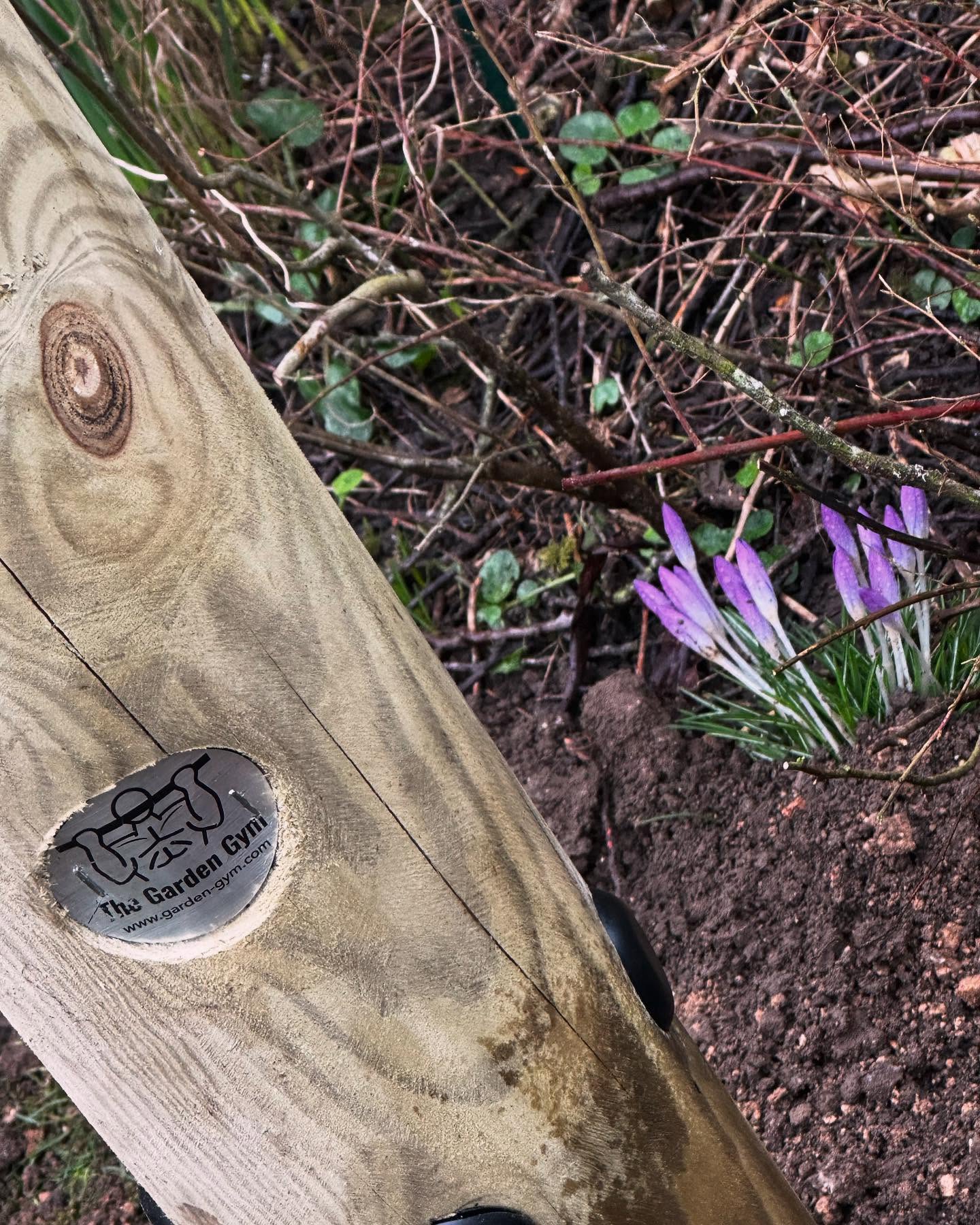 Picture from our installation today - spring is coming πΌπΌ. Get ready for outdoor training with the garden gym. πͺπͺ
#gardengym #spring #outdoortraining #pullups