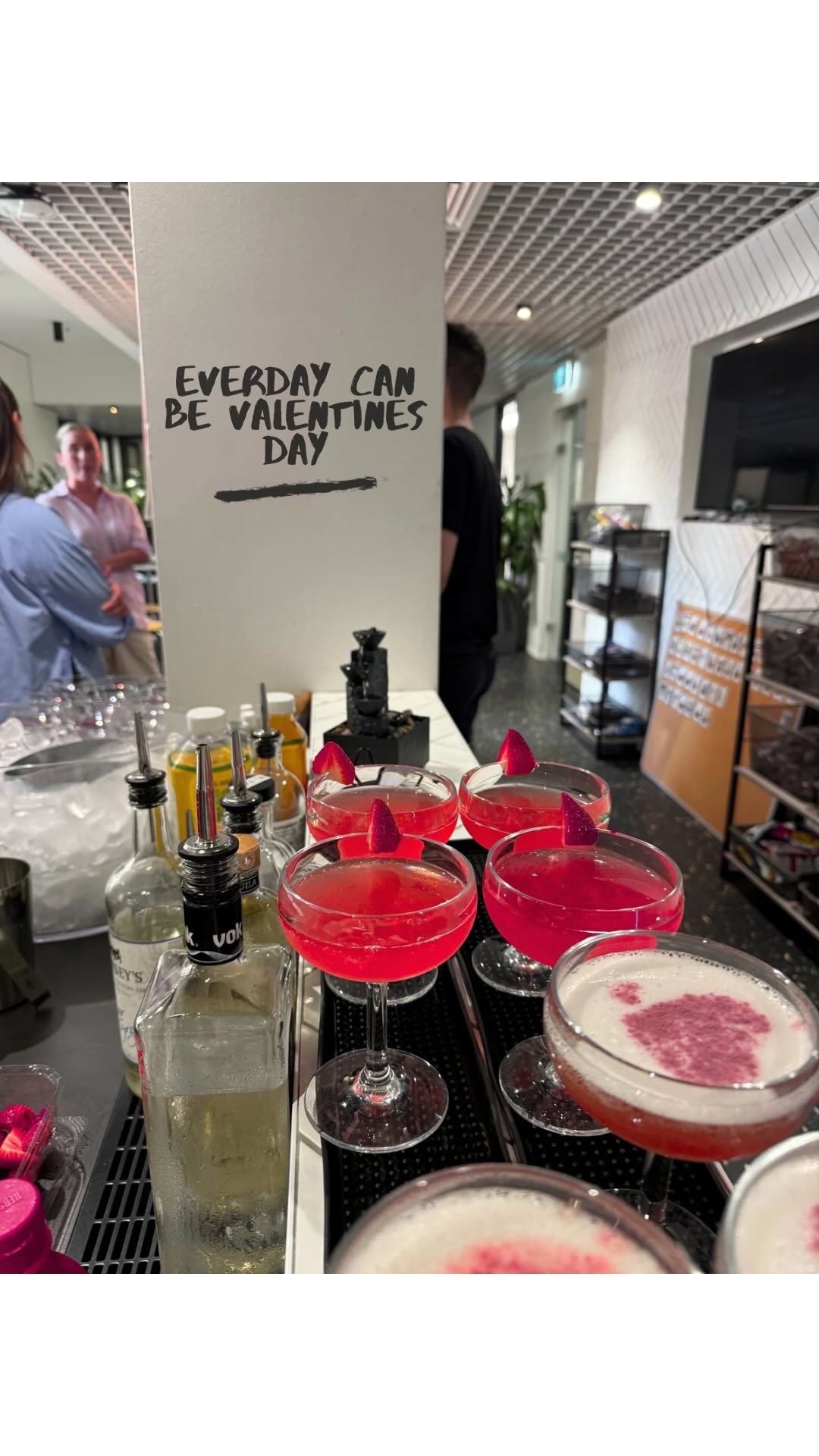 Who said Valentine’s Day is over? 👀❤️
Keep the romance (and the drinks) flowing with these easy, flirty cocktails you can make right at home. Whether you’re treating your girl or just want to impress—here’s how to shake things up:
🍓 Strawberry Margarita
• 30ml tequila
• 15ml cointreau
• 15ml strawberry syrup (sweet like you)
• 15ml lime juice (fresh is best, babe)
Blend with ice or shake it up, pour, and thank us later.
🍸 French Martini
• 30ml vodka
• 30ml pineapple juice
• 15ml raspberry liqueur (Chambord)
Shake it like you mean it, serve in a fancy glass, and voilà—date night vibes.
Who’s making these for their girl tonight? 💕👇 #valentines #CocktailGoals #ValentinesForever