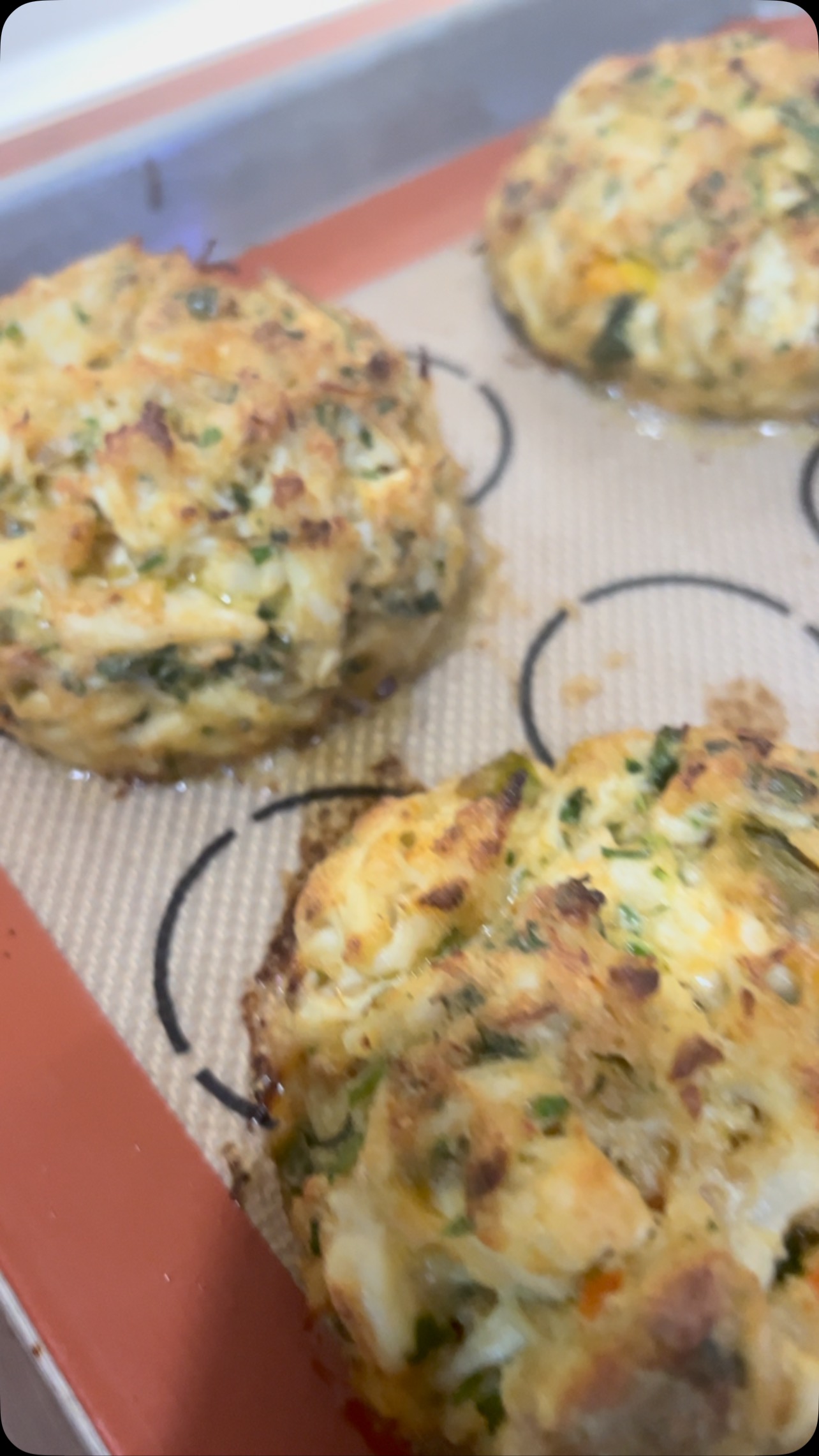 Happy Friday everyone!! Quick reminder to have all Orders in tonight by 7pm for Saturday delivery π. Click the link here https://msha.ke/montgomeryskitchen/ or DM me for all Catering inquiries