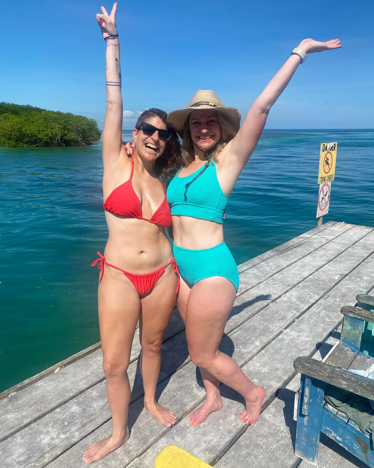 We want to wish a very happy birthday to this ray of sunshine, traveler & adventurer @danielleblevins07 ! ✈️🎉🏝️🌞
•
#birthdaypost #traveler #adventurer