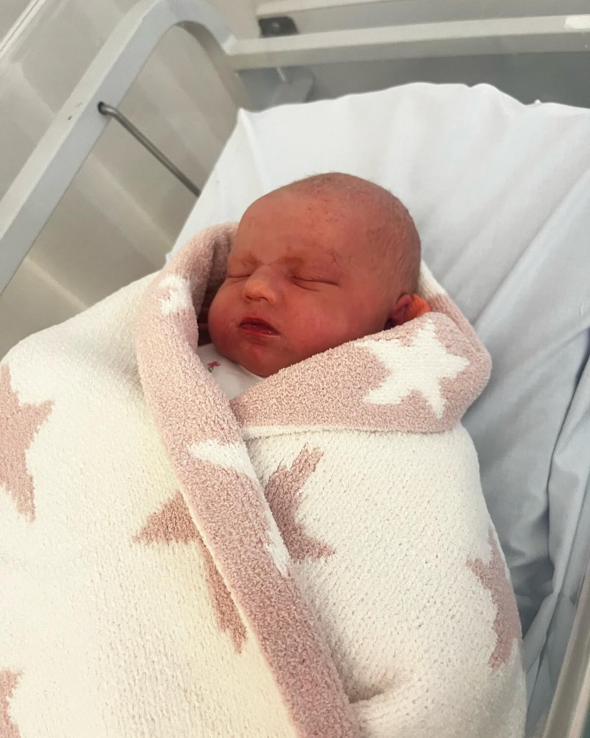 She is finally here!!
Congratulations to our amazing Hay and Paul on the safe arrival of their beautiful baby girl 💕Delilah Rae Cooper💕 8lb 2oz born on 17/2/25. She is absolutely perfect. So proud of you Hay xx