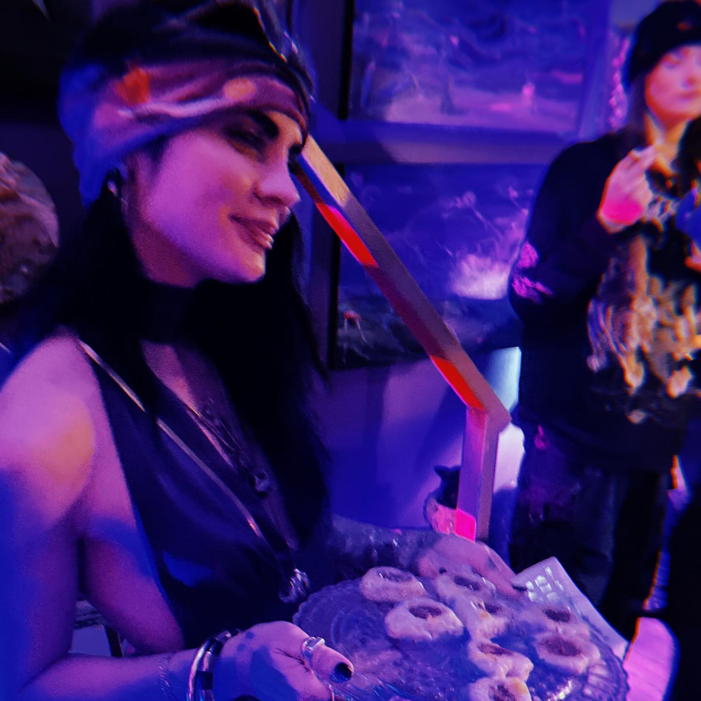 Aquarius season was transformative 🧞♀️ still feeling the love and supportive vibes from my friends the past couple weeks. Many more field trips to the met opera & studio parties to commence once I take a lil work break 🎨 ☀️🔮