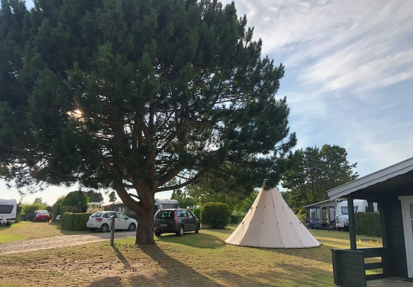 🏕️Velkommen til vores nye side for Liseleje Camping. Snart er vores nye hjemmeside også live. 🙌🏻 Vi glæder os til at starte den nye sæson 2025 med jer fra 1. April og frem.