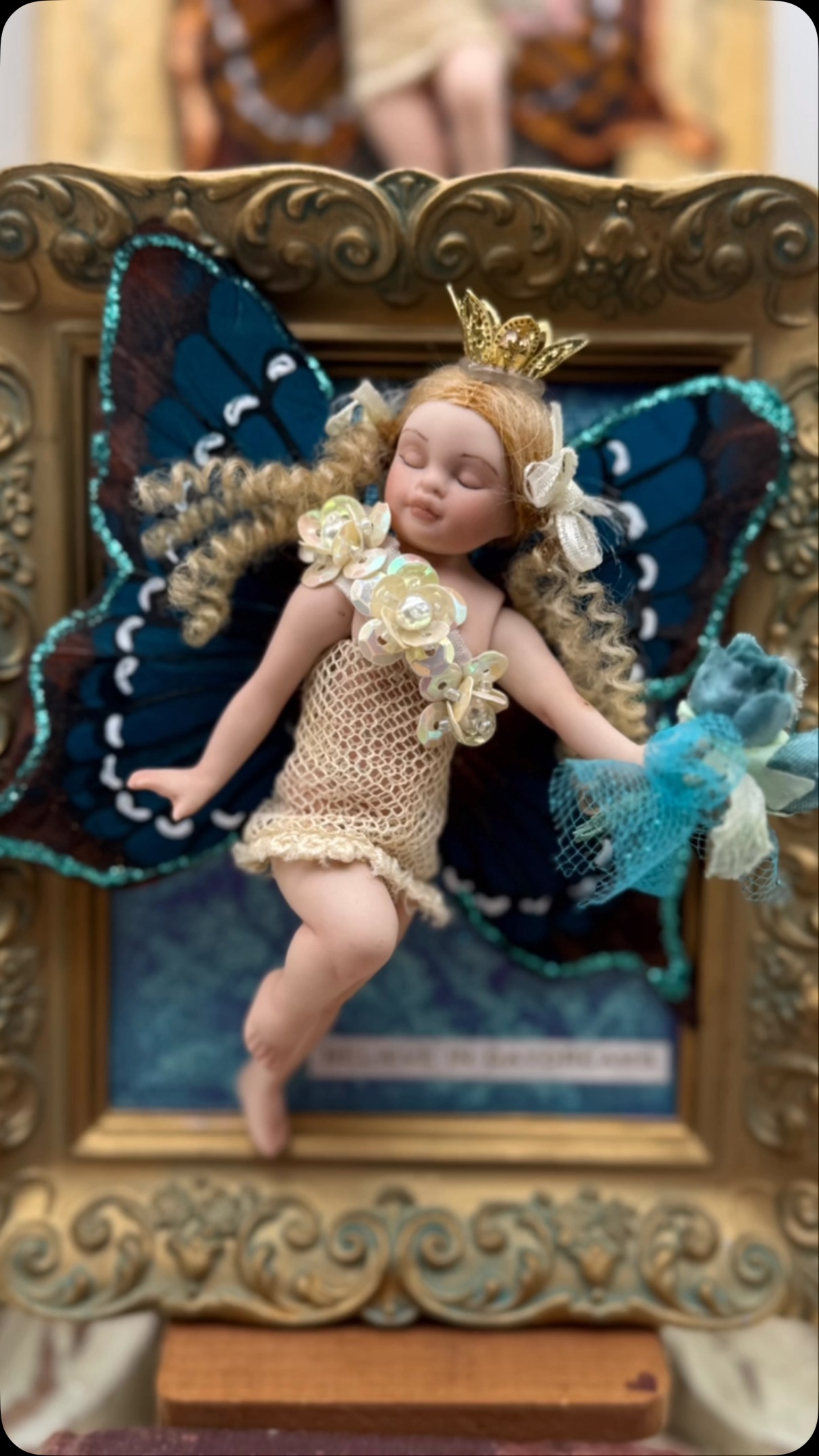 Some of my new assemblage art, my āButterfly Fairiesā have just flown into Red Sky Gallery in Lake Forest Park and Grand Leader Mercantile in Everett. Getting ready for Spring! @redskygallery1 @grandleadermercantile #assemblage #assemblageartist #assemblageart #foundobjects #dollart #dollparts #foundobjectsculpture #dollheads #vintagedolls #butterflyart #dollfairy #foundobjectartist #foundobjectart #fairyart #fairies #crooksycreations