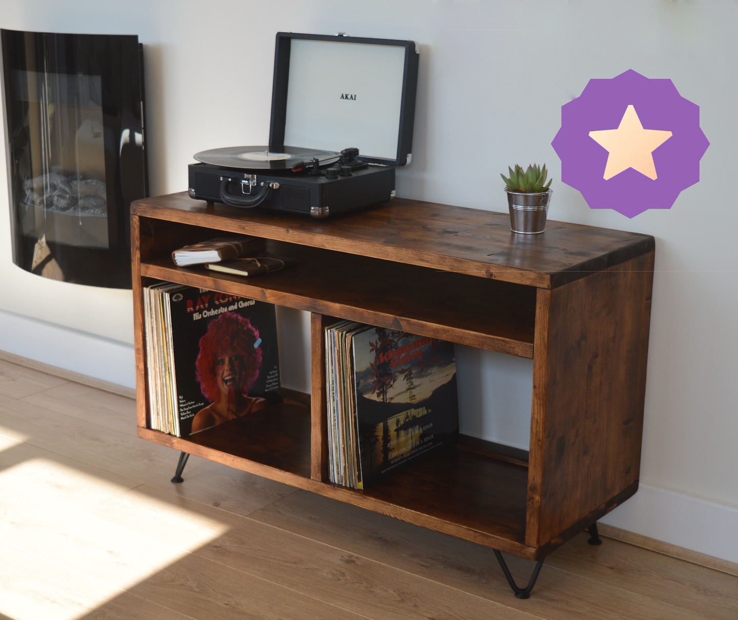 Etsy Star Seller Rating is in! After 2 years off and only 3 months back we’re already being recognised on the platform as a trusted seller. This means expect your furniture to be dispatched on time, to receive quick replies and be satisfied with your purchase. 👌👌👌 Just search Komoda Furniture on Google to find our Etsy store 🙂