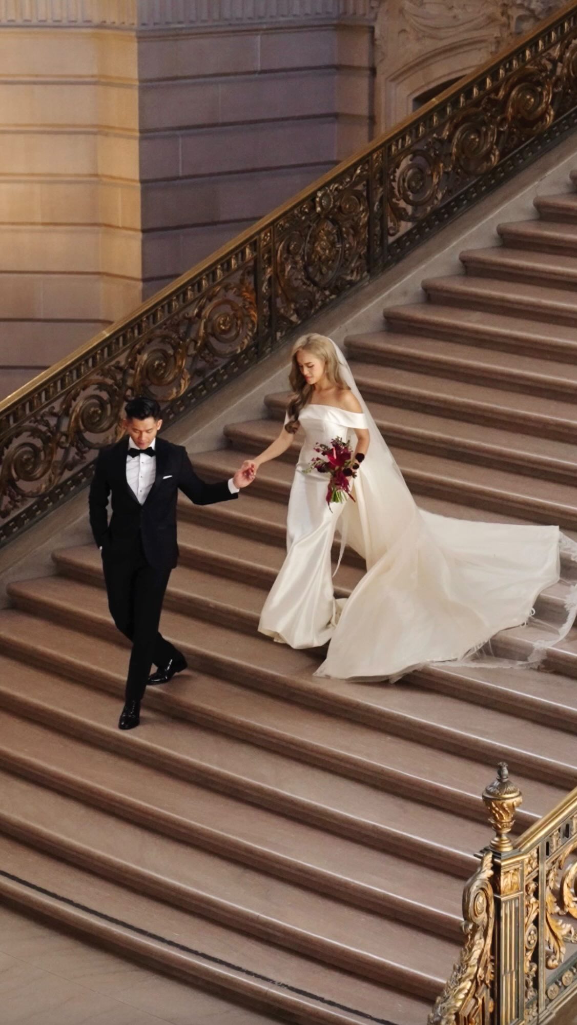 Kelly & Kevin’s civil ceremony in San Francisco was like something out of a dream 💒✨🤍 Loved capturing their love story that started 5 years ago and will last for 300 years to come!
photo: @andrea.l.buchanan
video: @marycatherinefilms