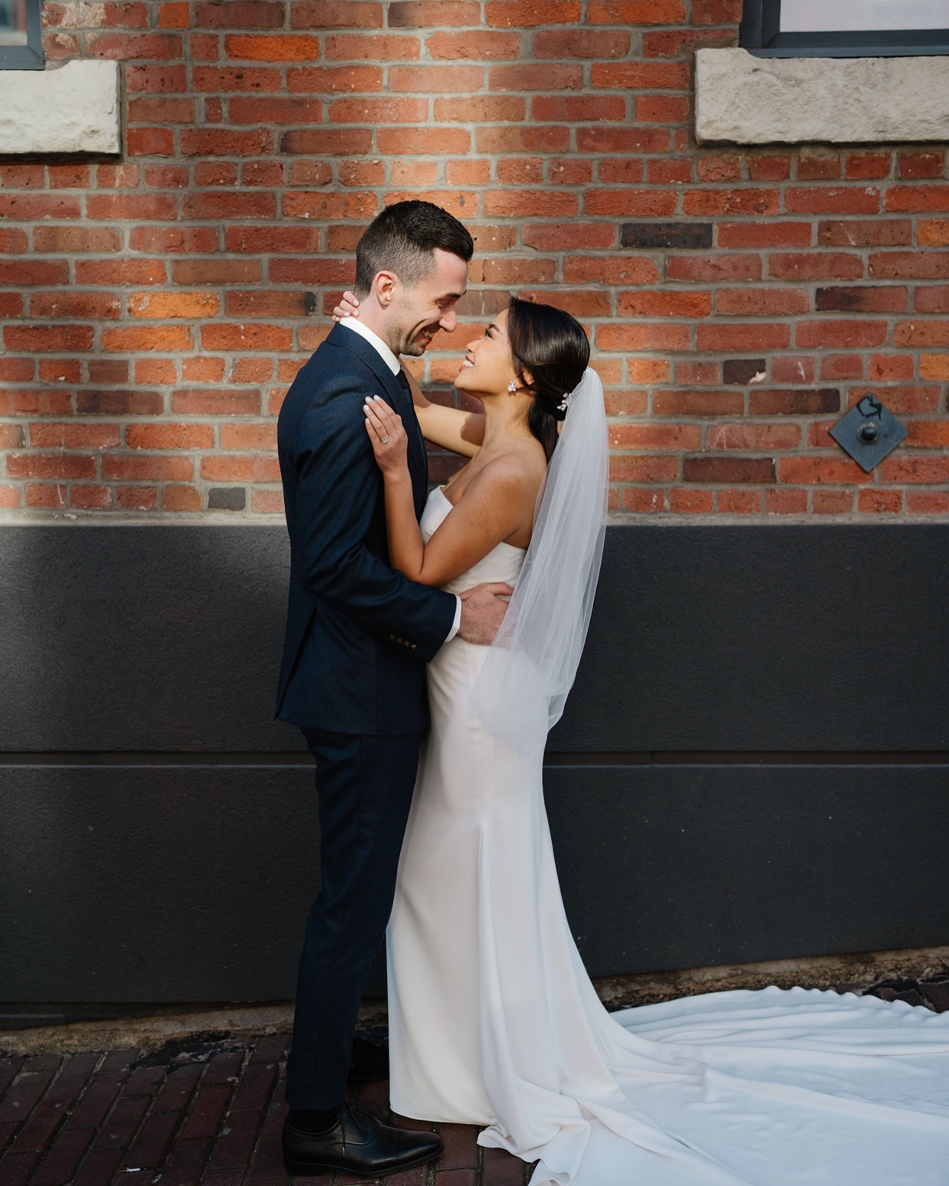 Snap your fingers and 3 years just flew by ๐ฅน๐ค Reminiscing one of the funnest days of our lives ๐ฅฐ ๐คญ03.06.22 ๐
๐ธ: @lumina.weddings