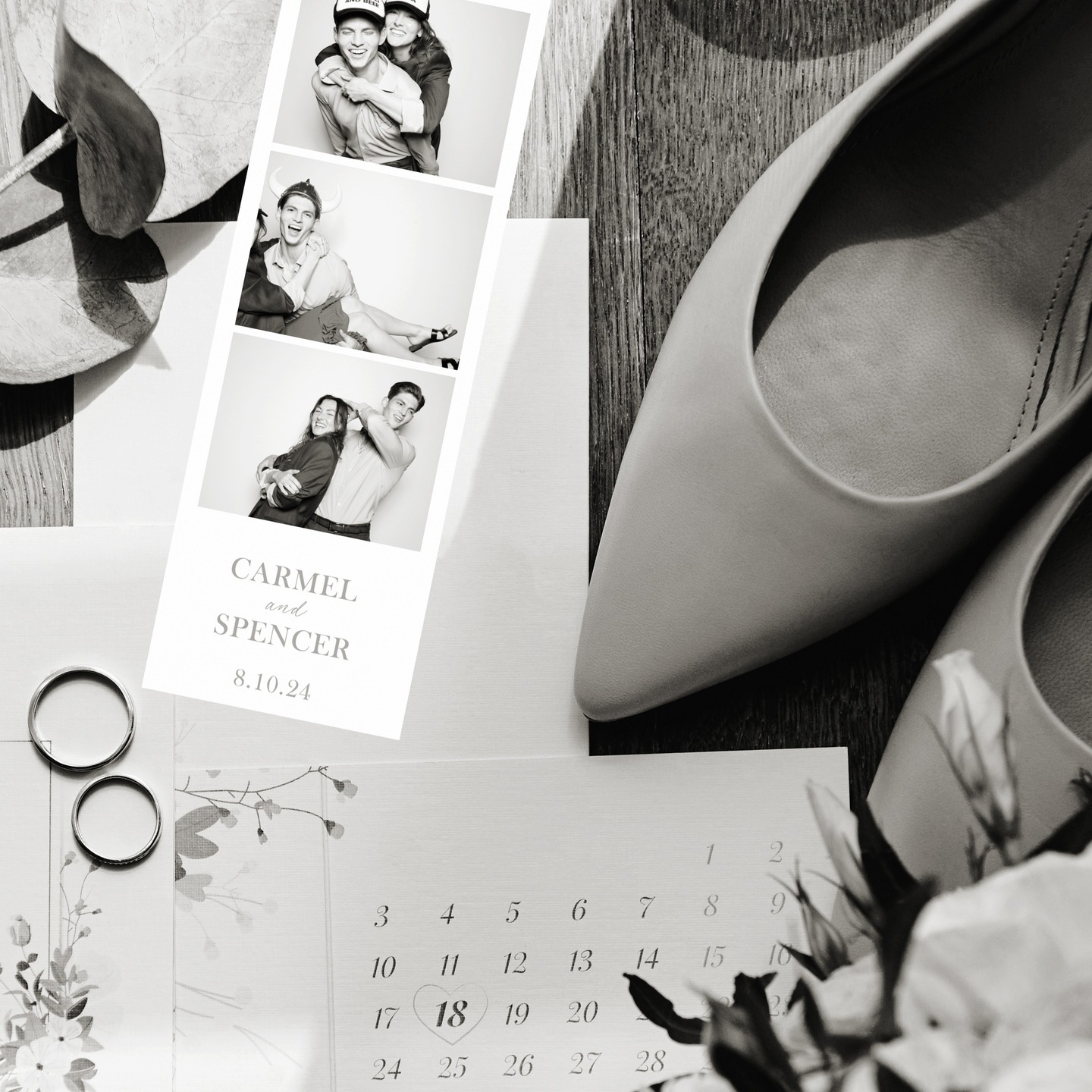 Squeezing in the memories & laughter, one flash at a time!
#weddings #love #pictures #adventureboxphotobooth #photobooth #eventplanners #weddingplanning #oregonphotobooth
