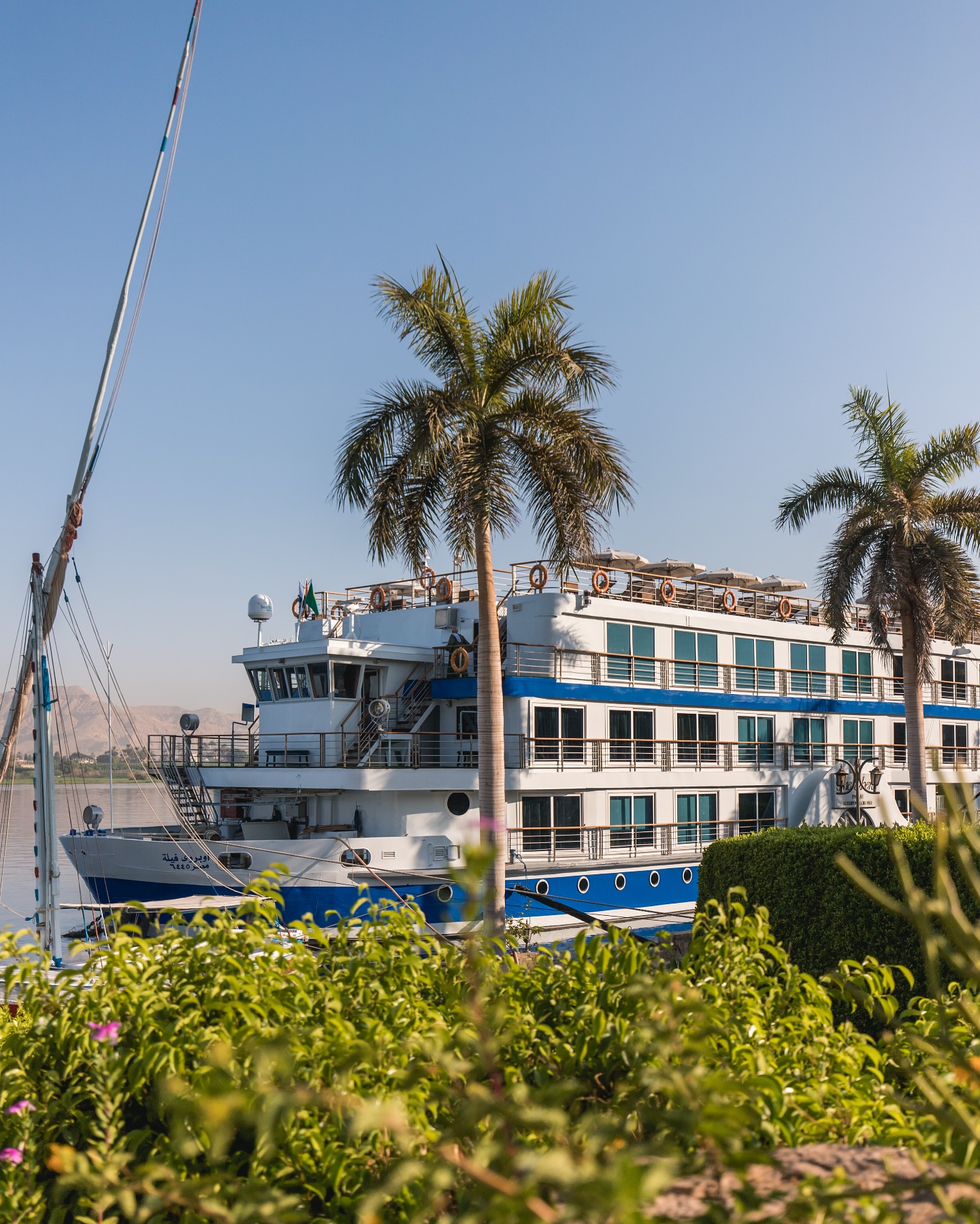 Une croisière d’exception sur le Nil avec The Oberoi Philae ✨
L’agence propose un itinéraire exclusif à bord du prestigieux Oberoi Philae, une croisière luxueuse qui invite à la découverte des trésors du Nil en toute sérénité. L’embarquement peut se faire depuis Louxor ou Assouan, deux destinations facilement accessibles depuis Le Caire ainsi que de nombreuses villes en Europe et au Moyen-Orient.
Une expérience unique alliant confort, raffinement et histoire, pour un voyage inoubliable au cœur de l’Égypte.
#VoyageDeLuxe #Nil #Égypte #CroisièreExclusive #TheOberoiPhilae #oberoi #luxuryboat #egypt
