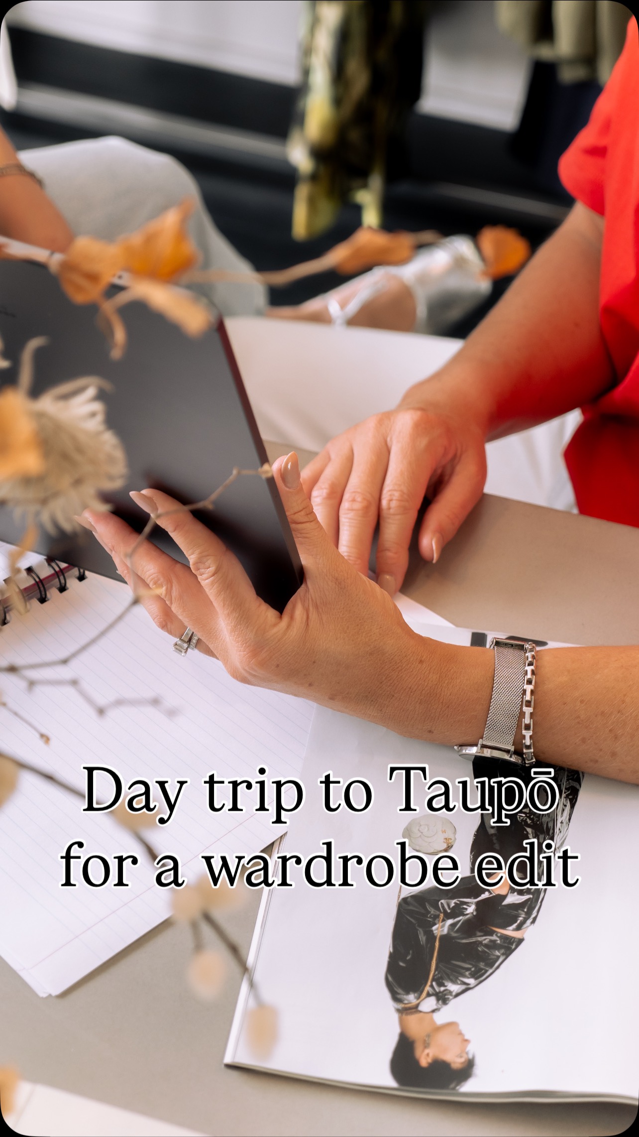 She was an early start but the most rewarding day.
My wonderful client in Taupō decided on a wardrobe edit to gain some clarity and direction in her wardrobe and a shopping list with clickable links to shop the items she was most in need of.
A busy day, starting with the most stunning flight into Taupō, 4 hours in her wardrobe resulting to two large piles of garments that just simply were no longer serving her.
A quick fly through some local stores @gigibelleboutique you got me feeling all the tingles in your gorgeous store, curated with the most beautiful collection of international labels.
Then it was back to the airport, cereal for dinner, a rosé for dessert, arriving home just in time to tuck my babies into bed.
I don’t call this work. Days like this are opportunities to reshape someone’s reflection in the mirror, how they see themselves everyday, the energy they tackle their days with.
#nzstylist #personalstylist #wardrobestylist #taupo