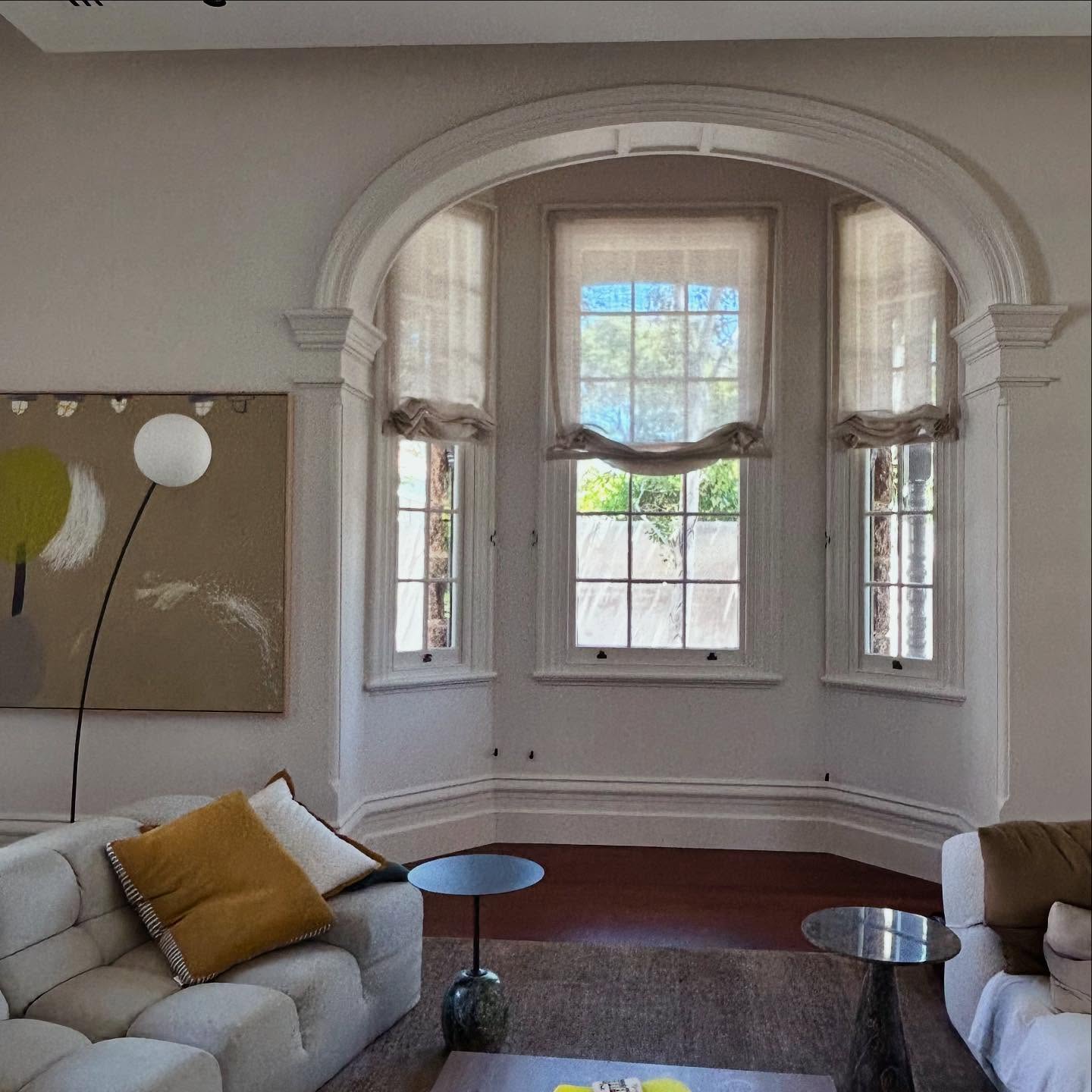 Loose linen sheer roman blinds produced by us @windowstudio for an interior project by @hareklein located here in Perth | Build @talo_construction | Architecture @spaceagency_architects | #windowstudio #windowtreatments #perthcurtains #curtains #curtainsandblinds #curtainsdesign #romanblinds