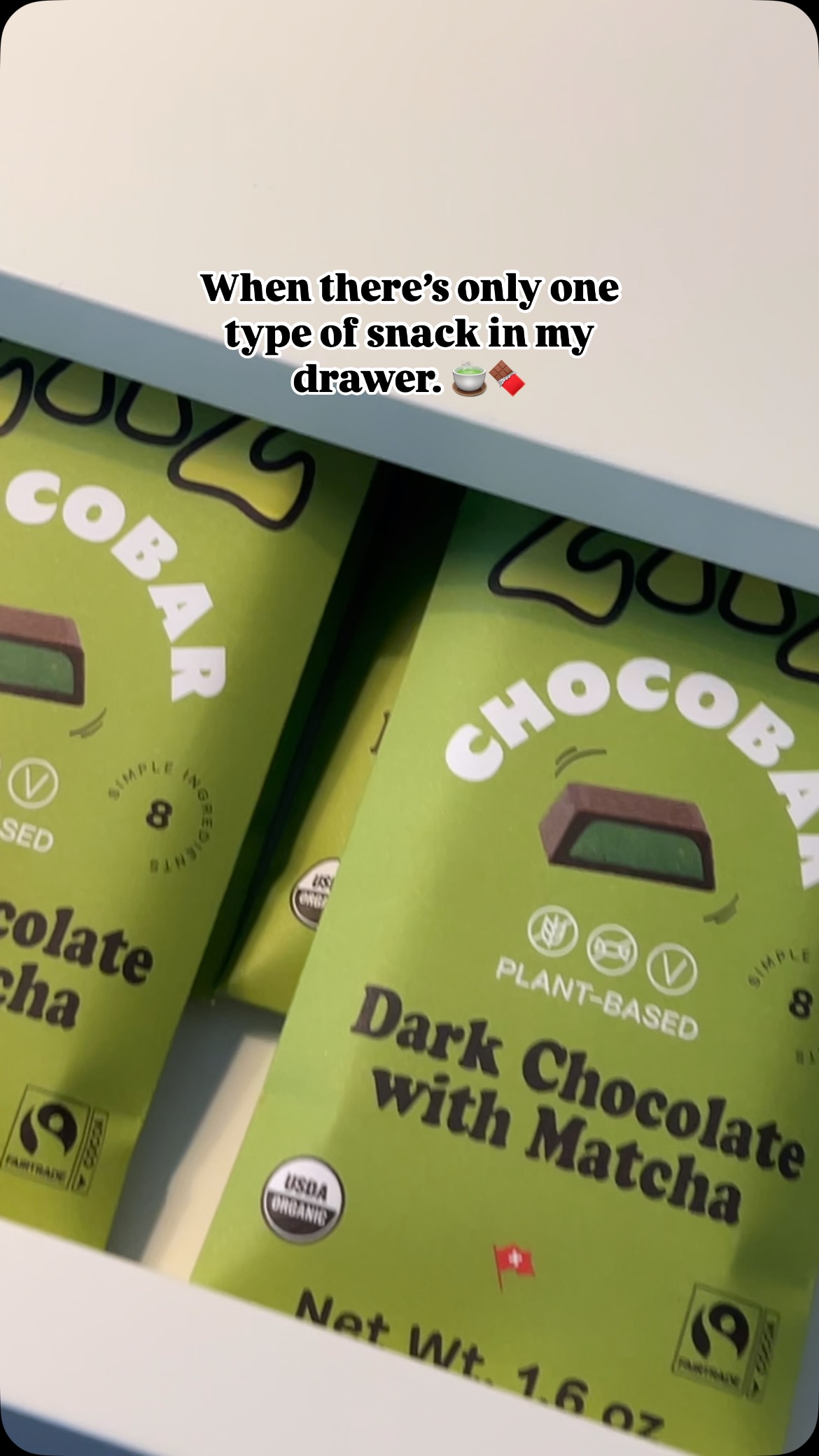 Snack drawer? More like a ZAZ Chocobar Dark Matcha shrine π«β¨ No room for distractions! π
#zazsnacks