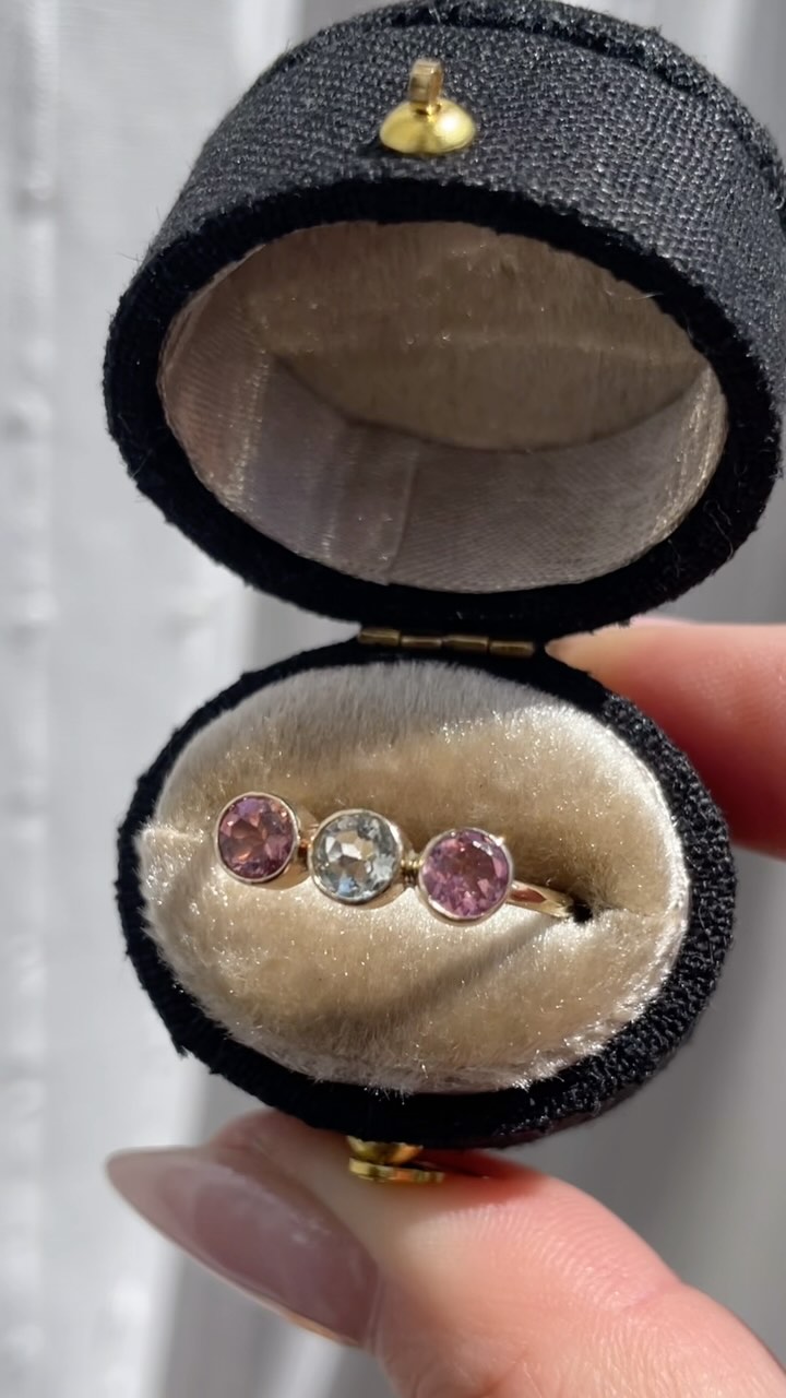 Just a couple custom pieces I have been working on! 💕
DM to get started on your dream piece!! 💭
#customjewelry #jewelrydesigner #jewelrybusiness #jewelrybench #handmadejewelry #shopsmall #bespokejewelry