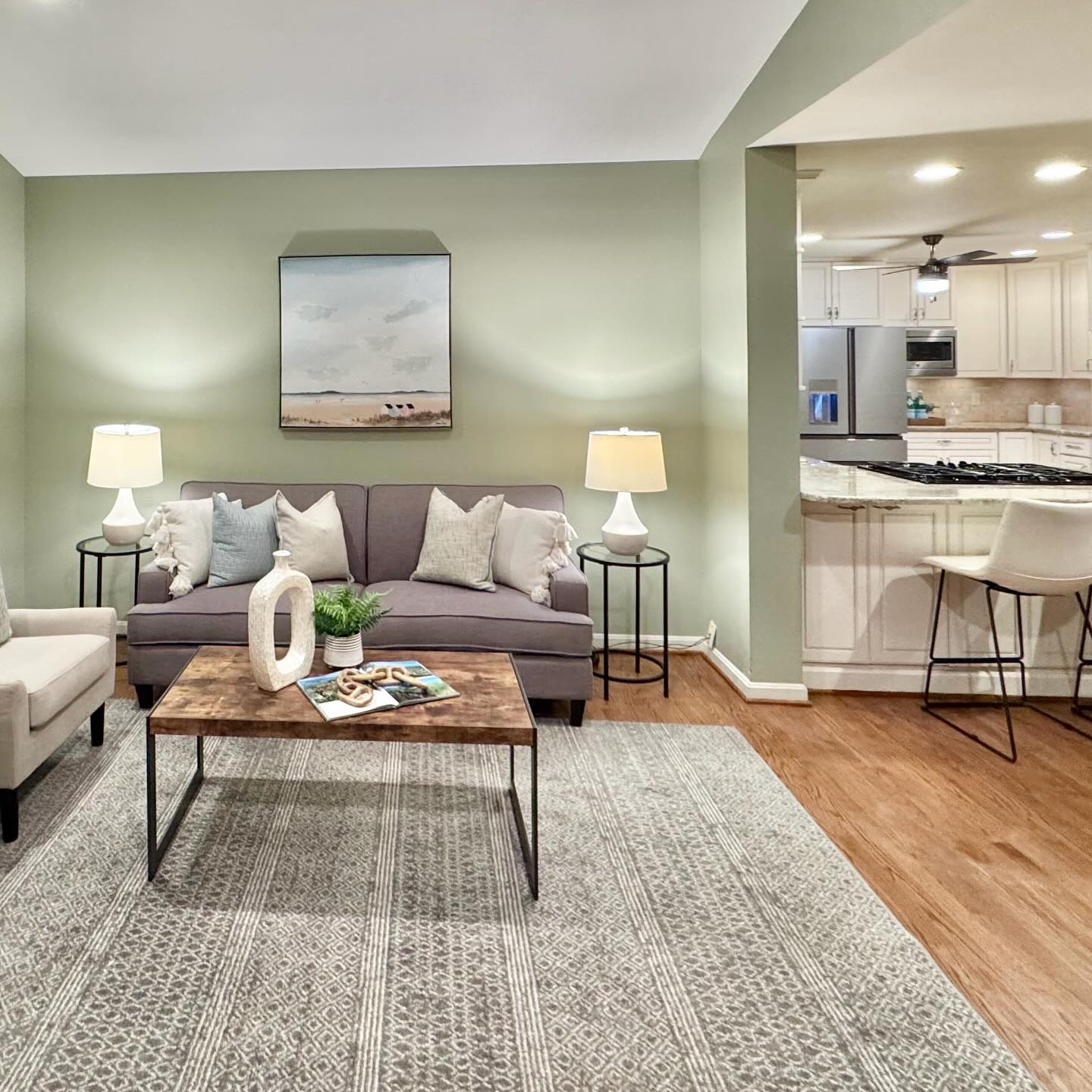 Staged and ready for buyers #vacantstaging #dmvstaging #gaithersburgrealestate #sagegreenwalls #stagingsells