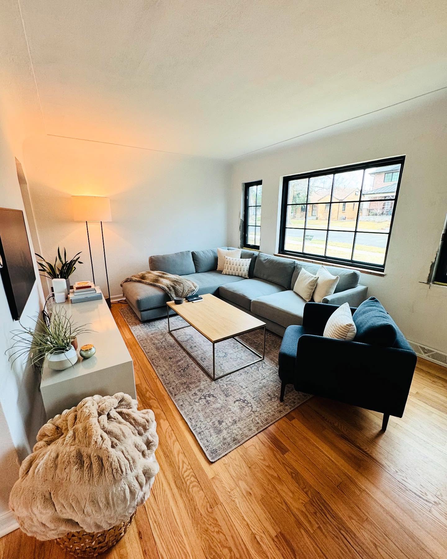 First-time cleaning for a new client in the Sloan’s Lake area! 🏡✨ Looking for a reliable cleaner in Denver? Let us help maintain the beauty of your home—give us a call! 📞
#SloansLake #DenverCleaning