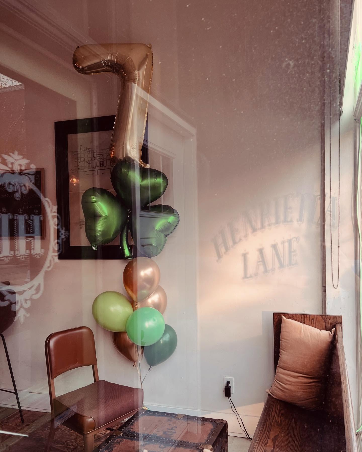 💚Happy Birthday Hen! 💚
Big love to our wonderful staff for being the very best & giving our girl her smile. Thank you to all of you for making us a part of your lives all these years (through all these wild times). We love you all so much & look forward to being your place for years to come. Xo HL Let’s eat cake!