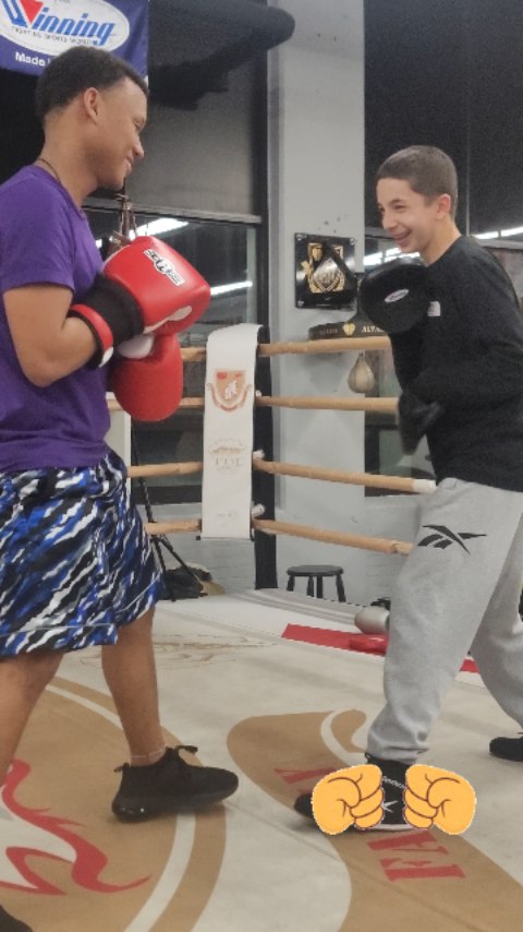 Take your time youngbloods! #boxinggym #boxing #salem #salemmassachusetts #trainhard #friendship #staygrinding #mittwork #youngbloods