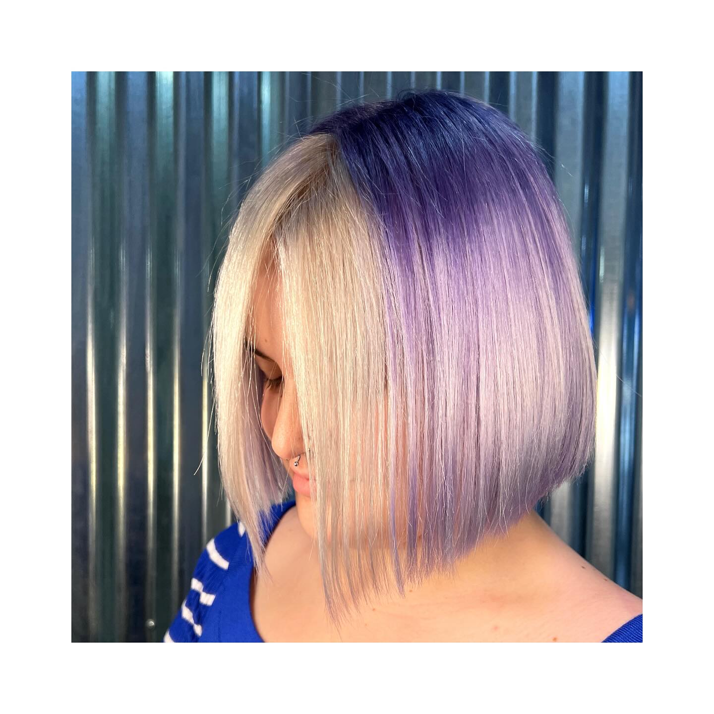 When you want a pop of blonde.
Cut and colour by Glynn @glynnnjonezzz @glynnjonessalon using @joico @marianilastockholm
.
.
.
.
.
#hair #novahairstylist #dmvsalon #dmvhairstylist #novasalon #lilachair #blond #colorblocking #marianila #joico #glynnjonessalon #alx #alexandriava
